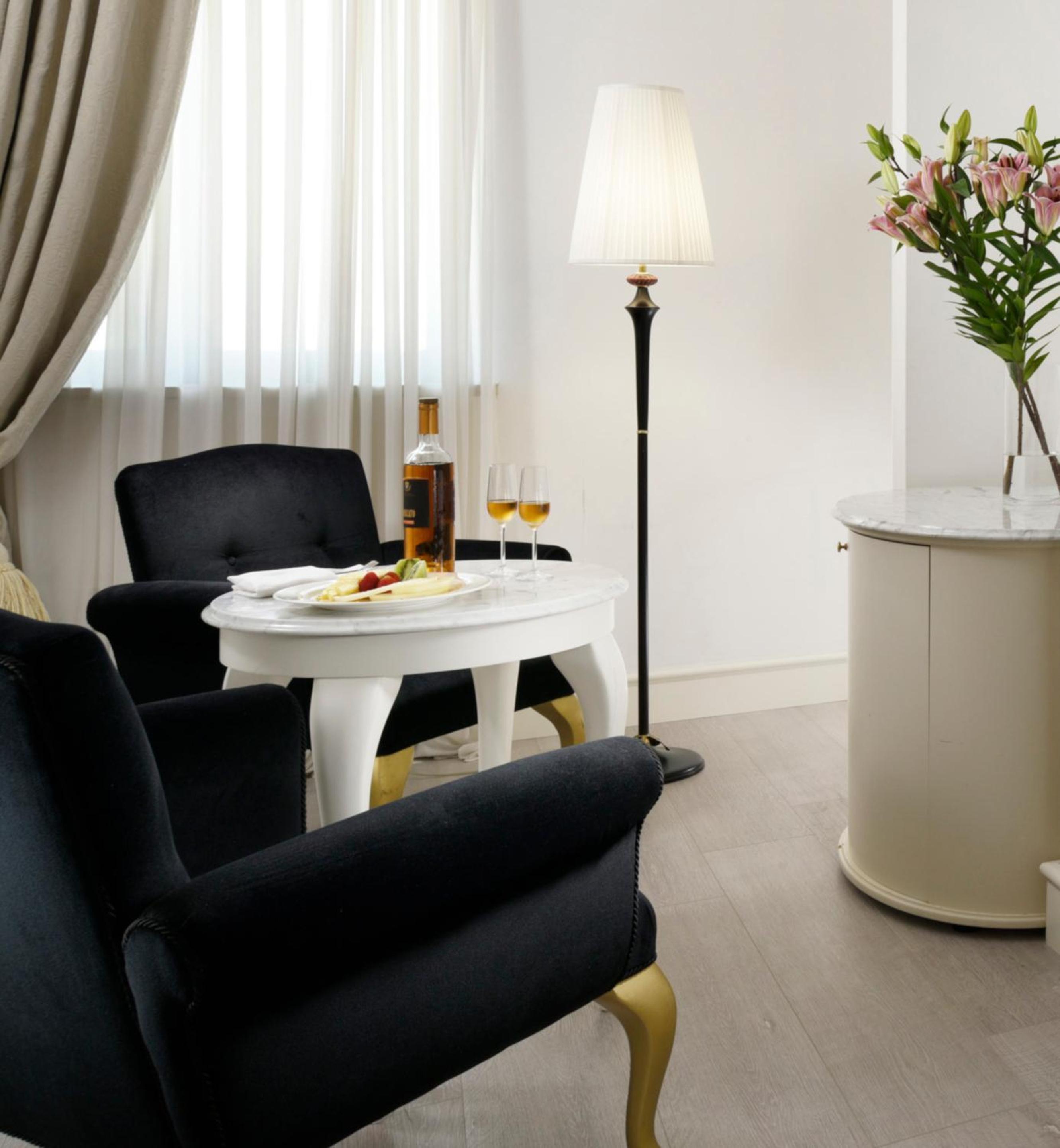 Premium Double Room - Photo 3