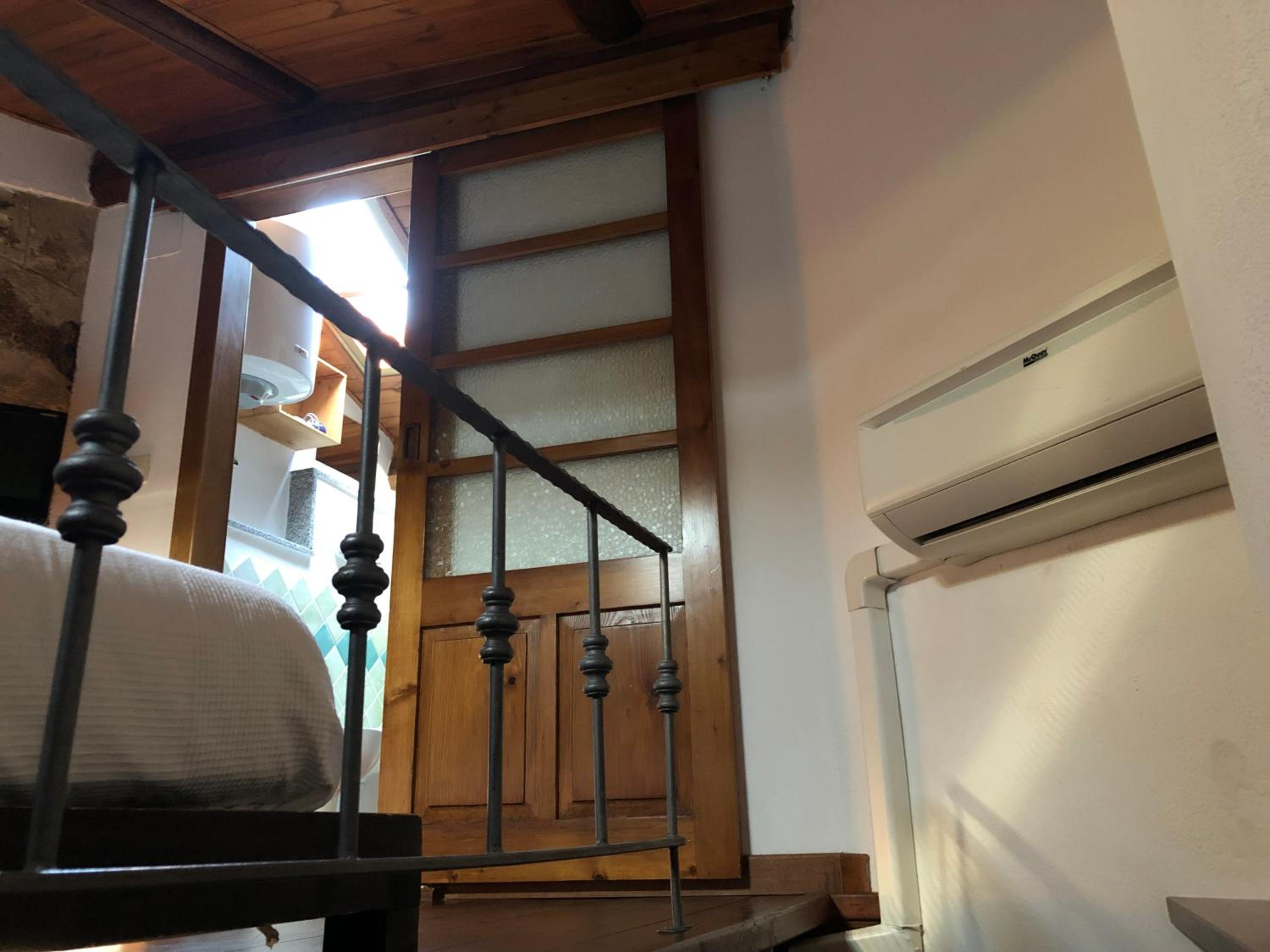 Double Room - Photo 7