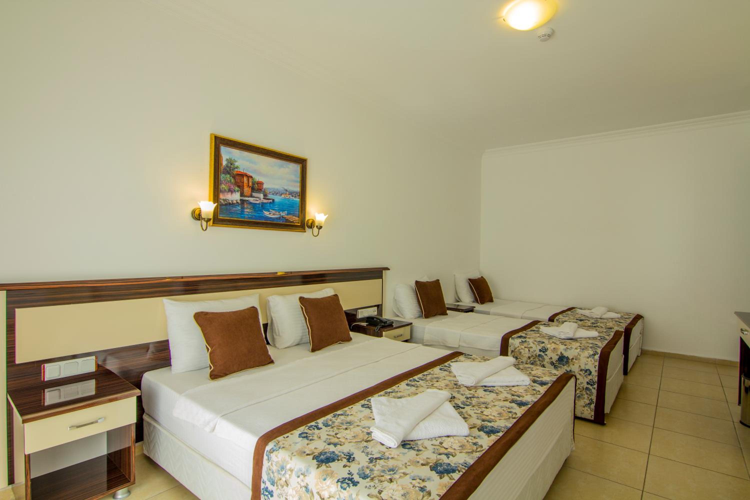 Quadruple Room photo 2