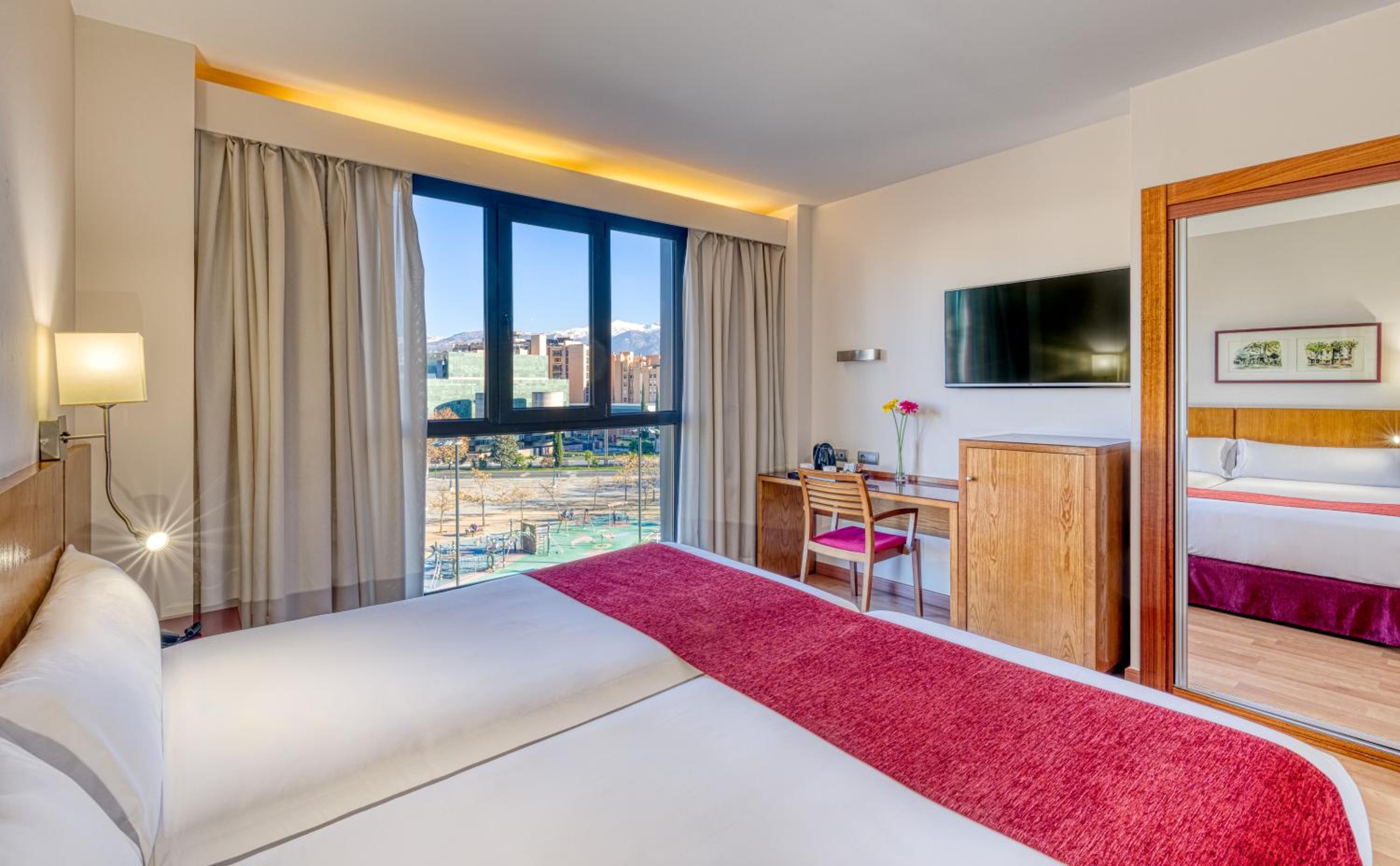 Twin Room - Photo 4