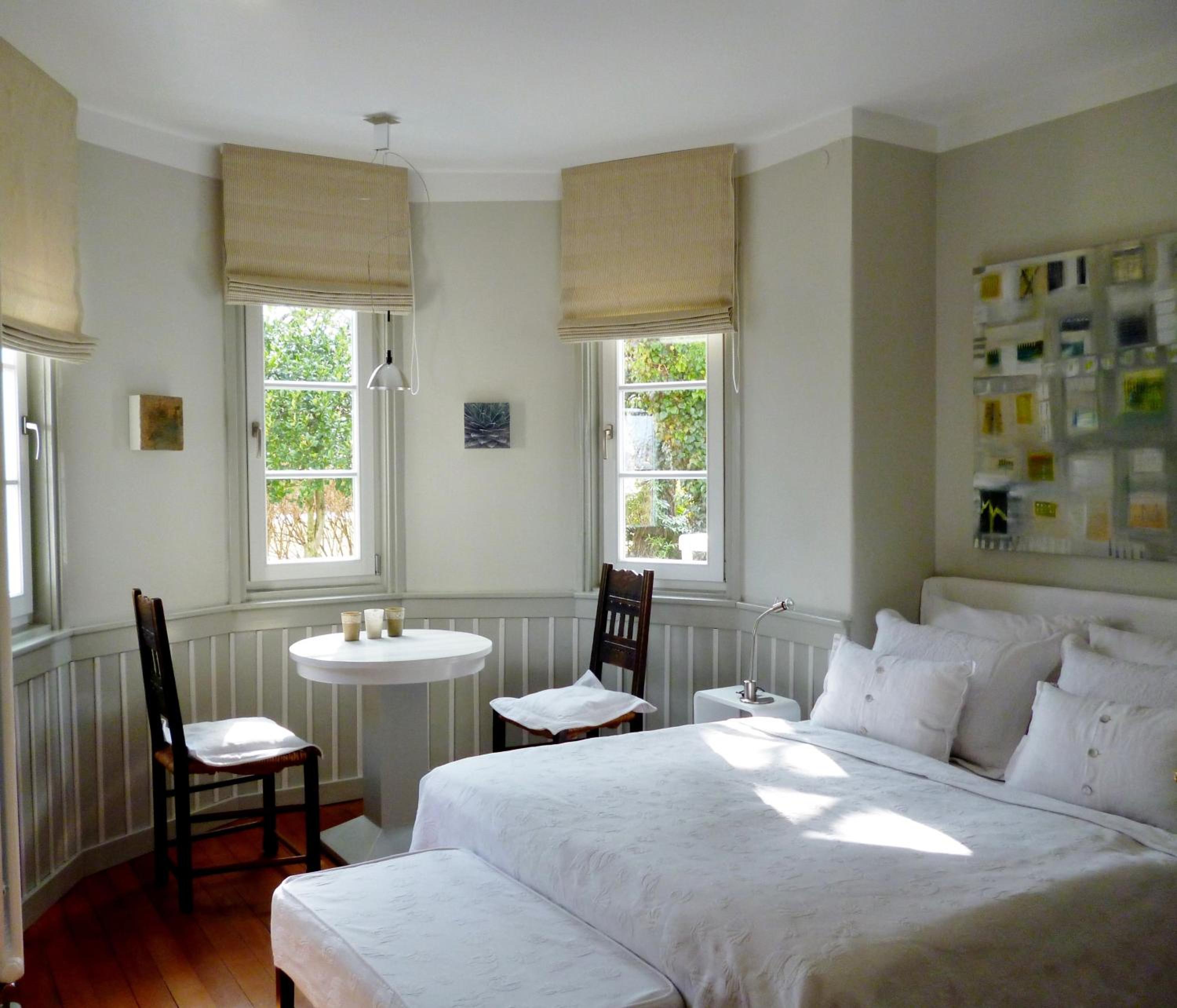 Towerroom with external private bathroom