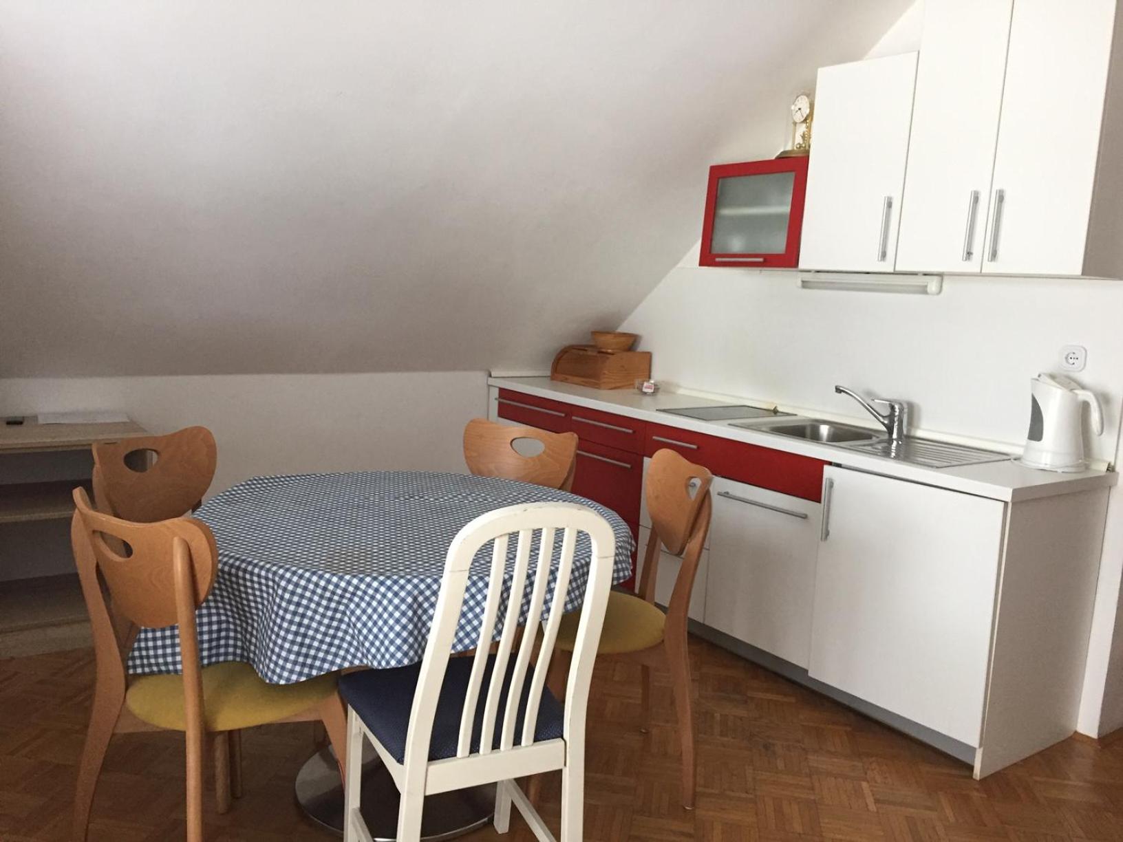 Two-Bedroom Apartment - Photo 7