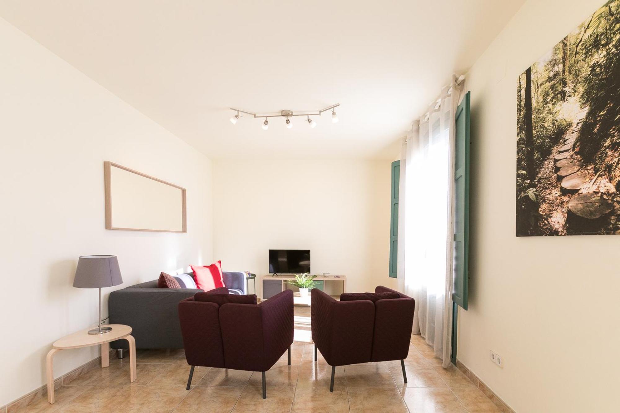 Apartment photo 2