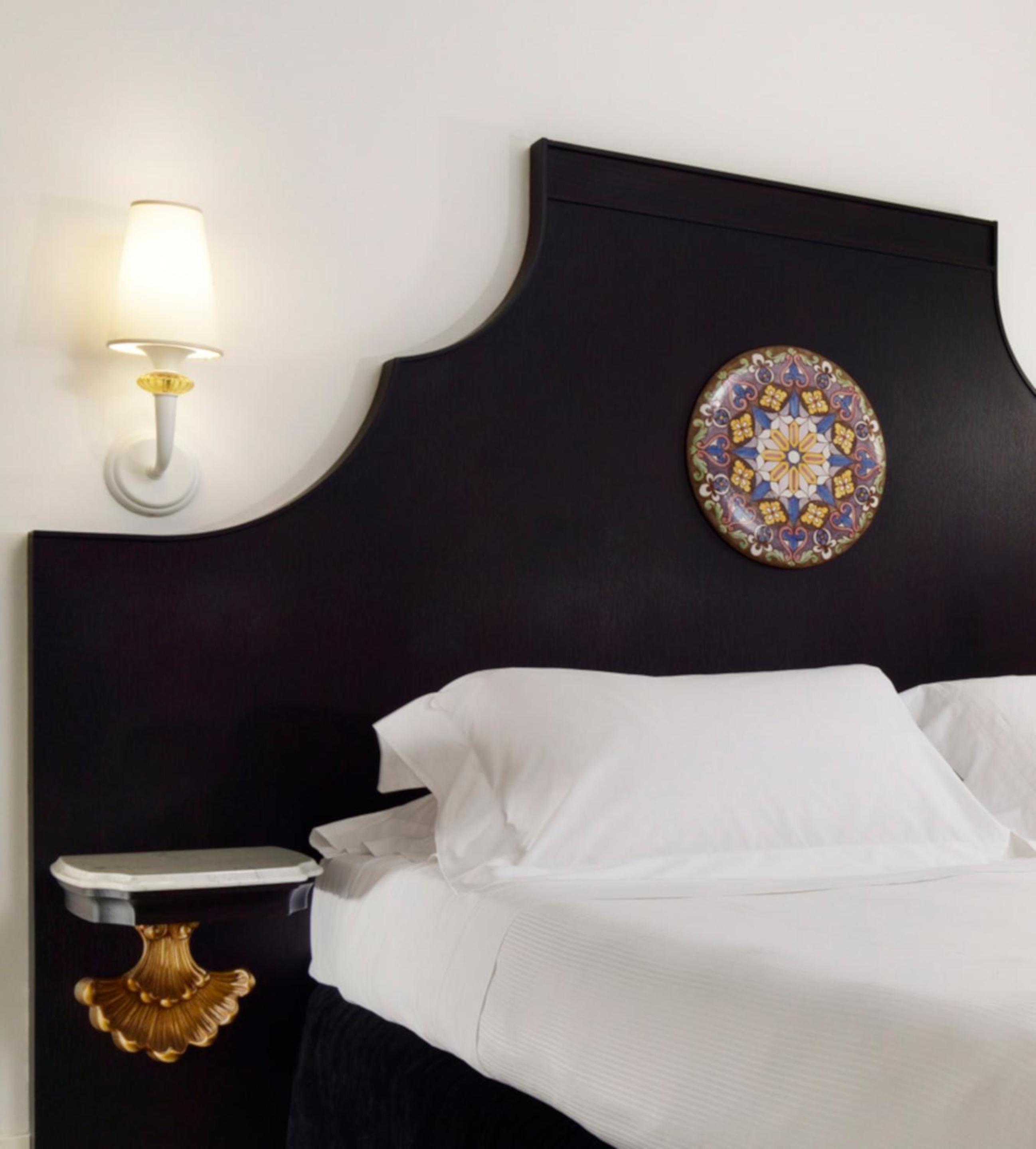 Suite - Photo 3