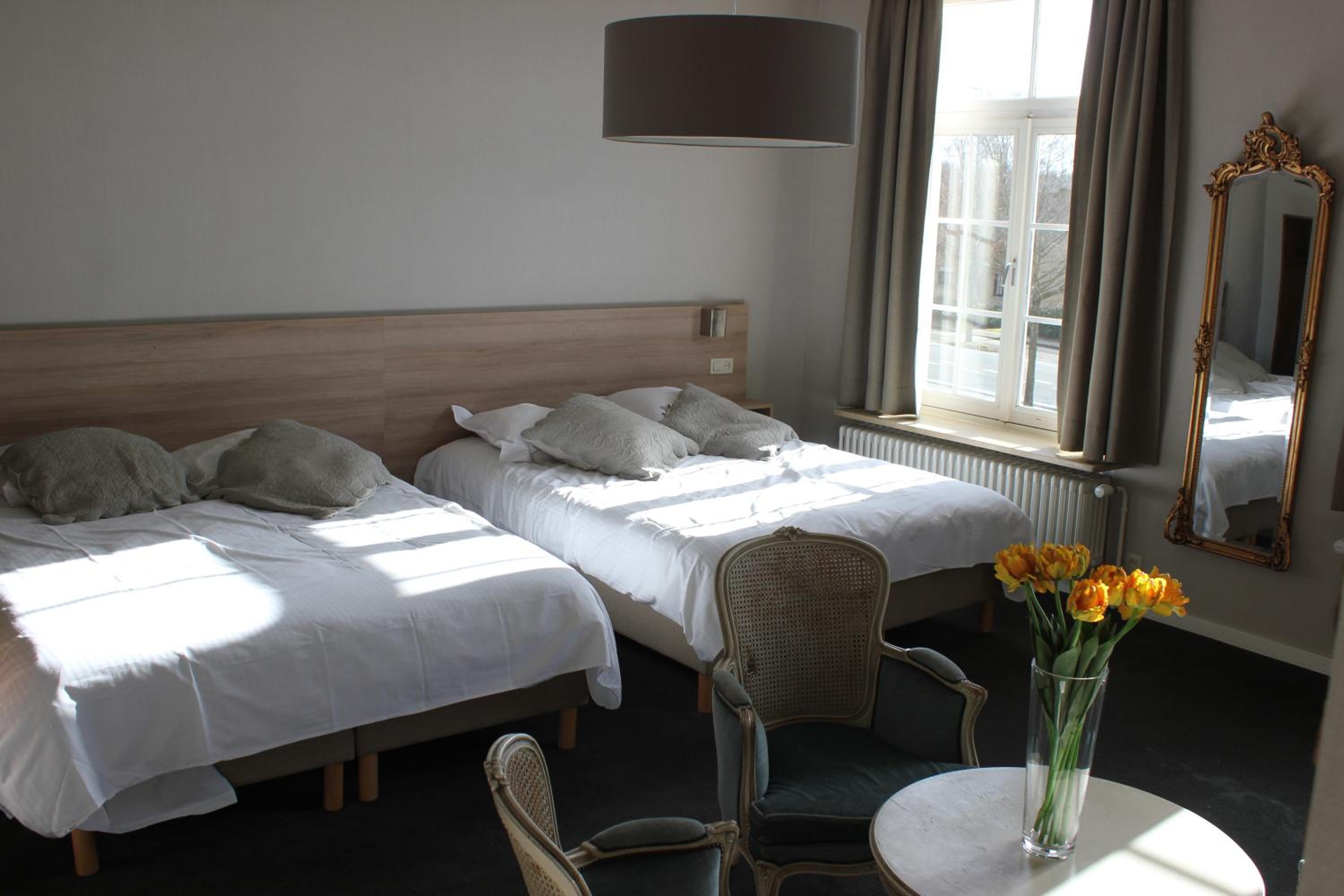 Quadruple Room - Photo 1
