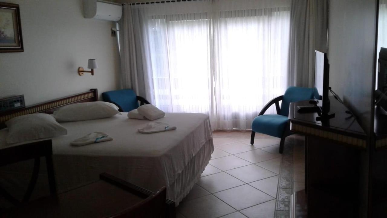 Large Double or Twin Room photo 3