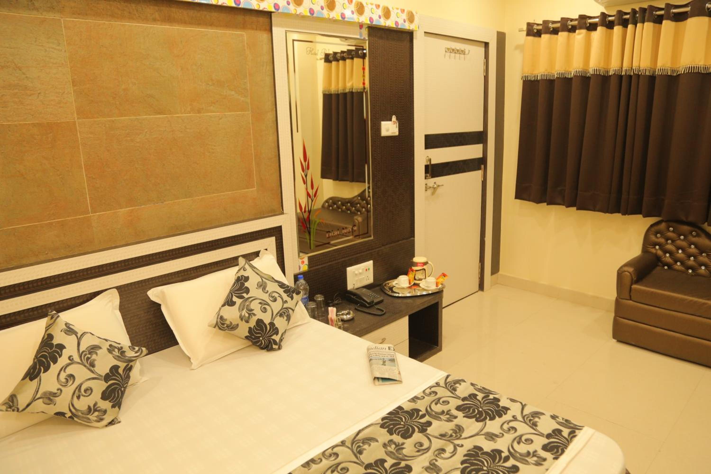 Deluxe Triple Room - Photo 1