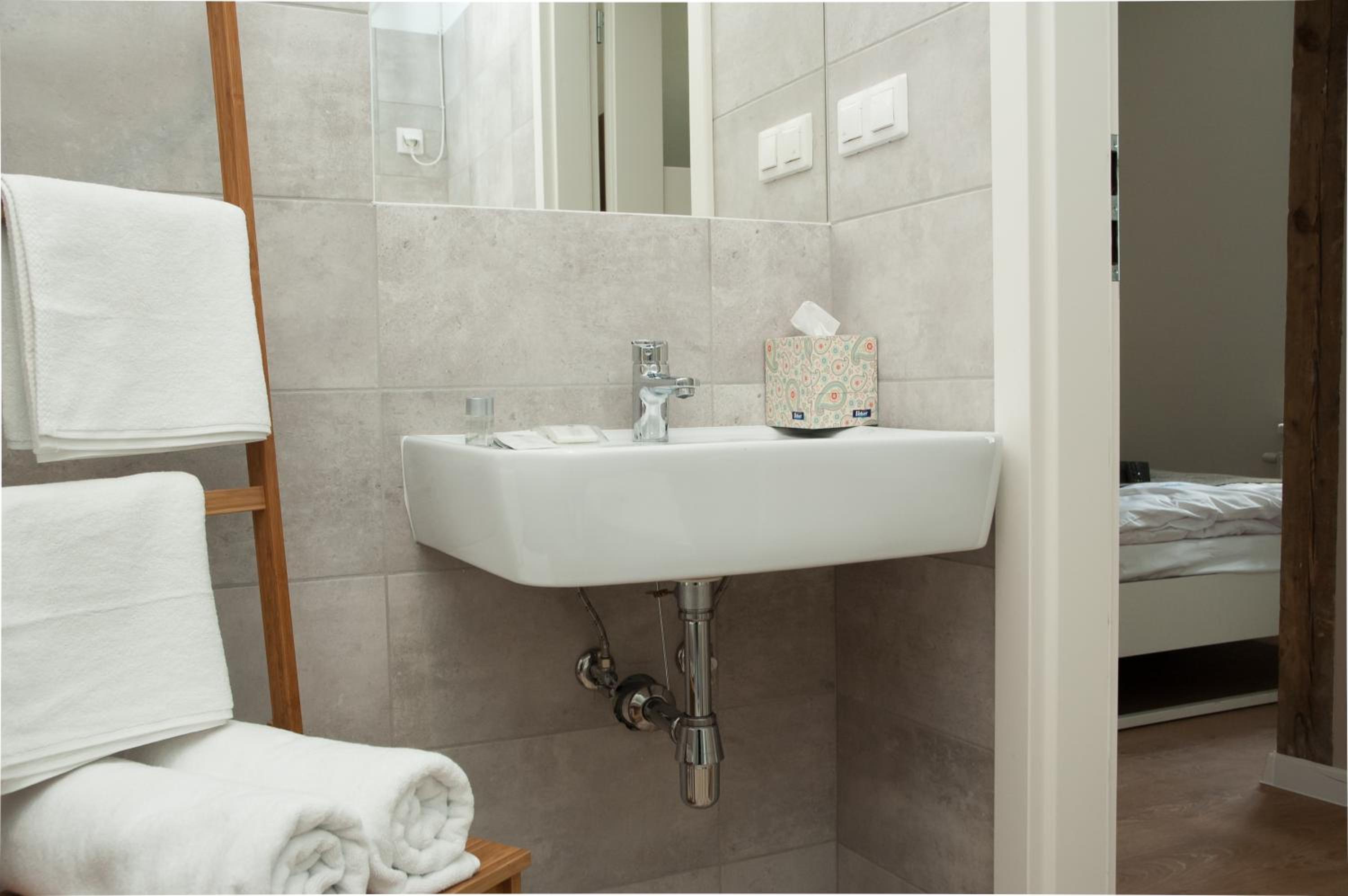Apartment - Photo 4