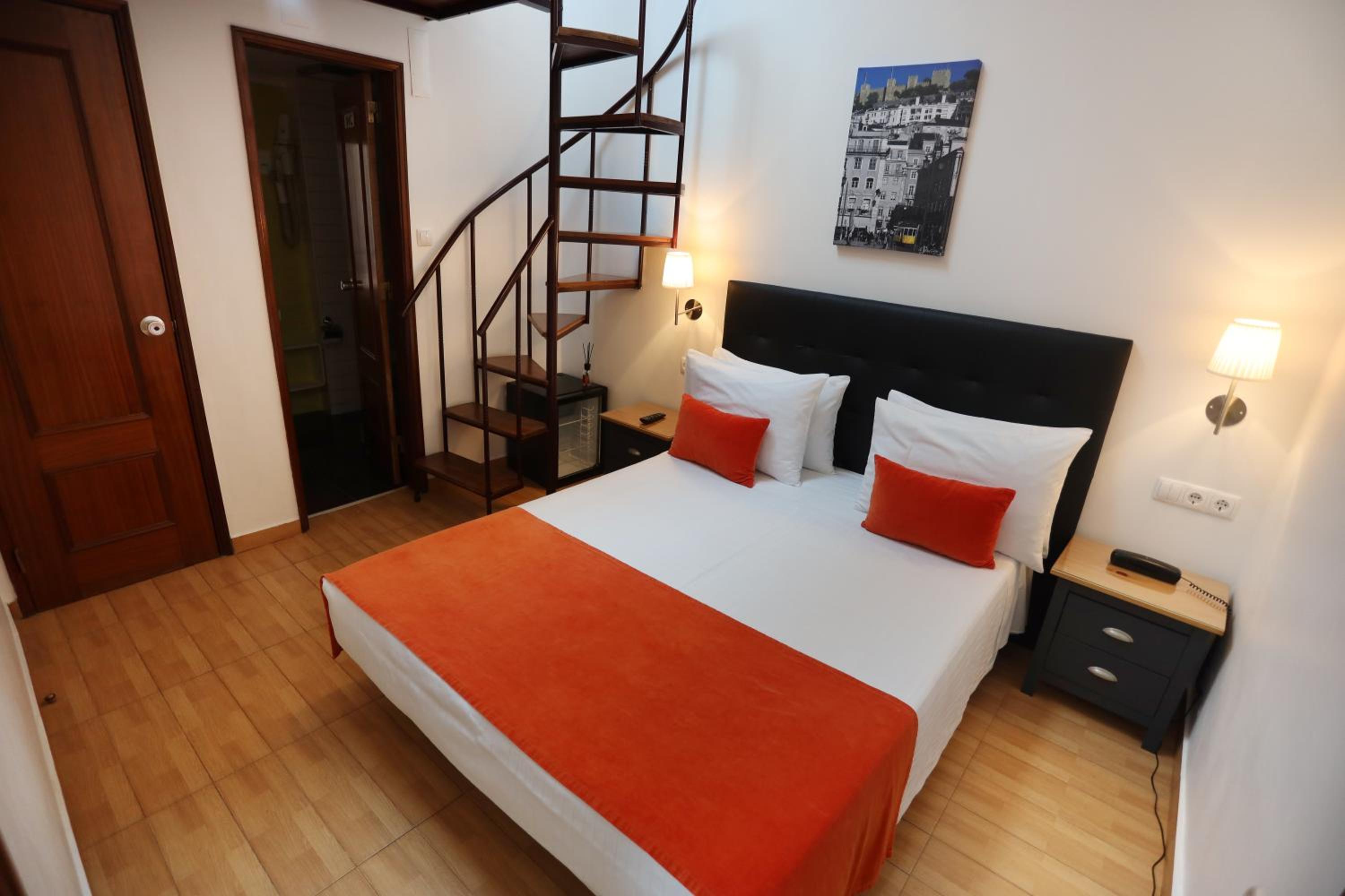 Standard Double Room - Photo 1