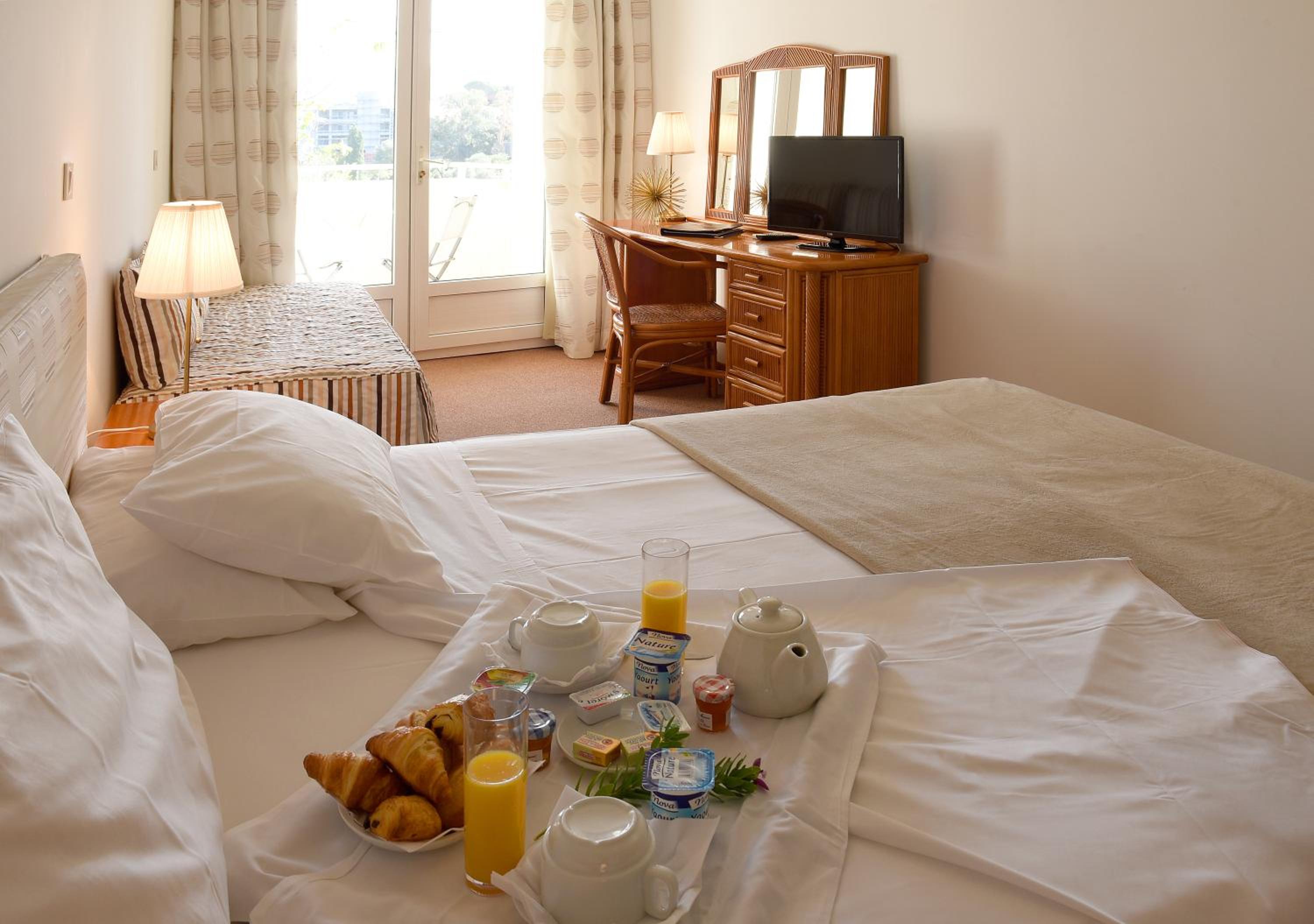 Triple Room - Photo 9
