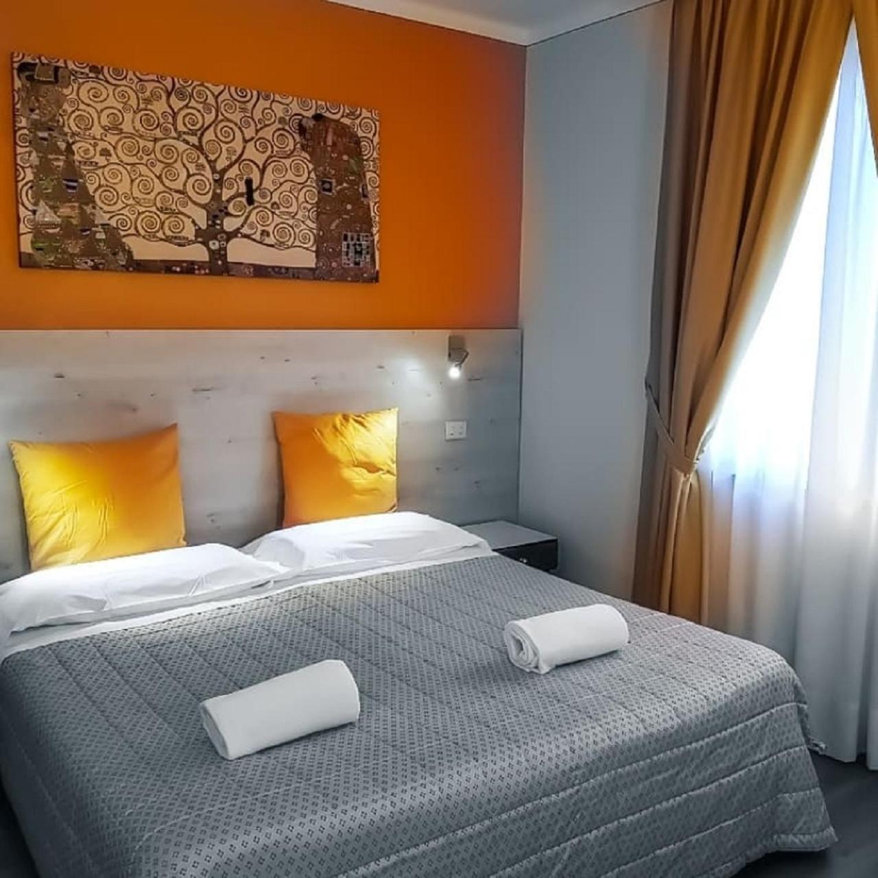 Deluxe Triple Room - Photo 2