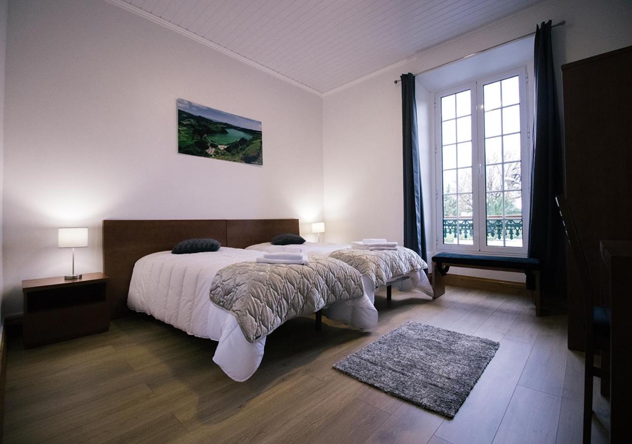 Double or Twin Room with Shared Bathroom photo 3