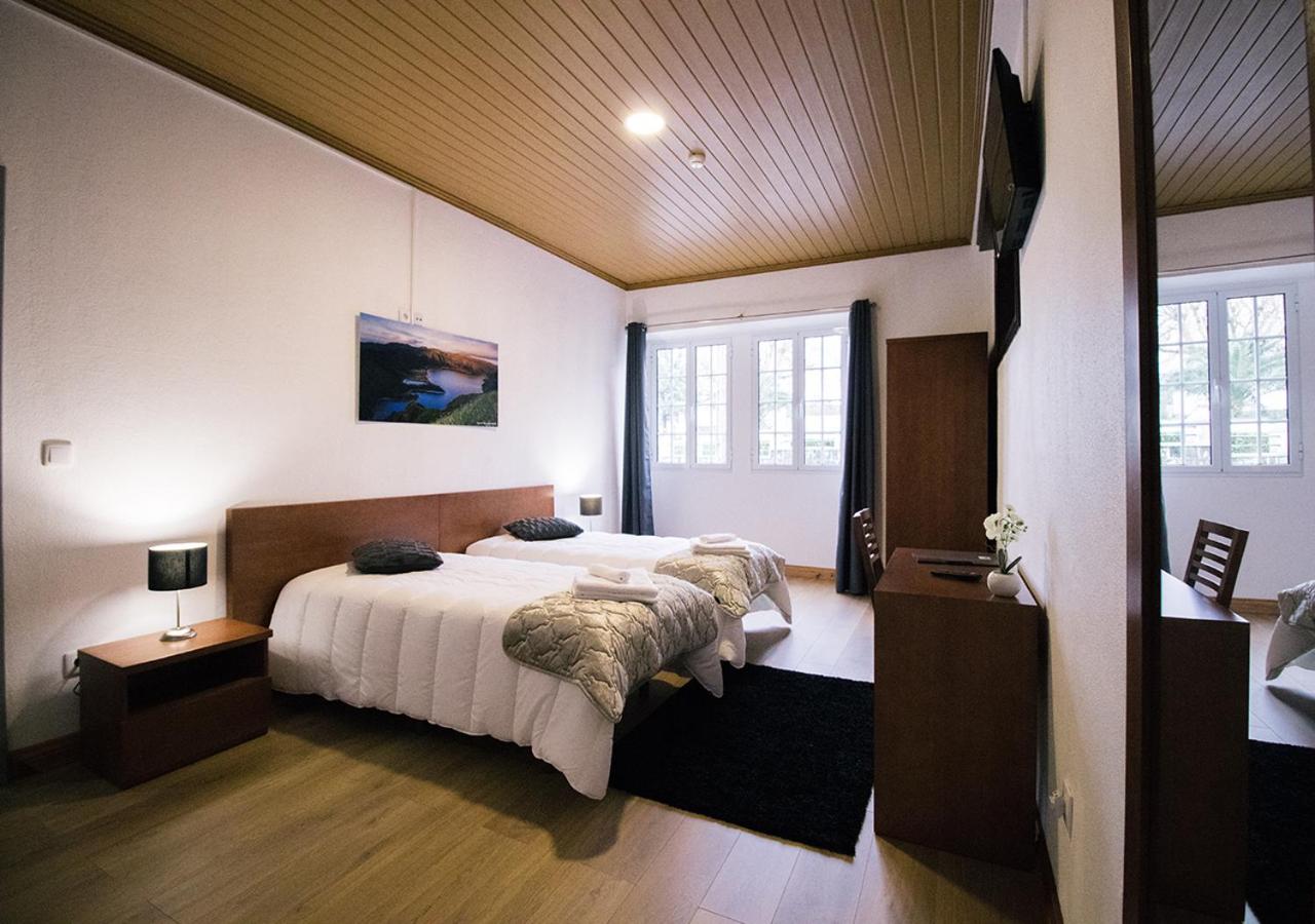 Double or Twin Room with Shared Bathroom photo 3