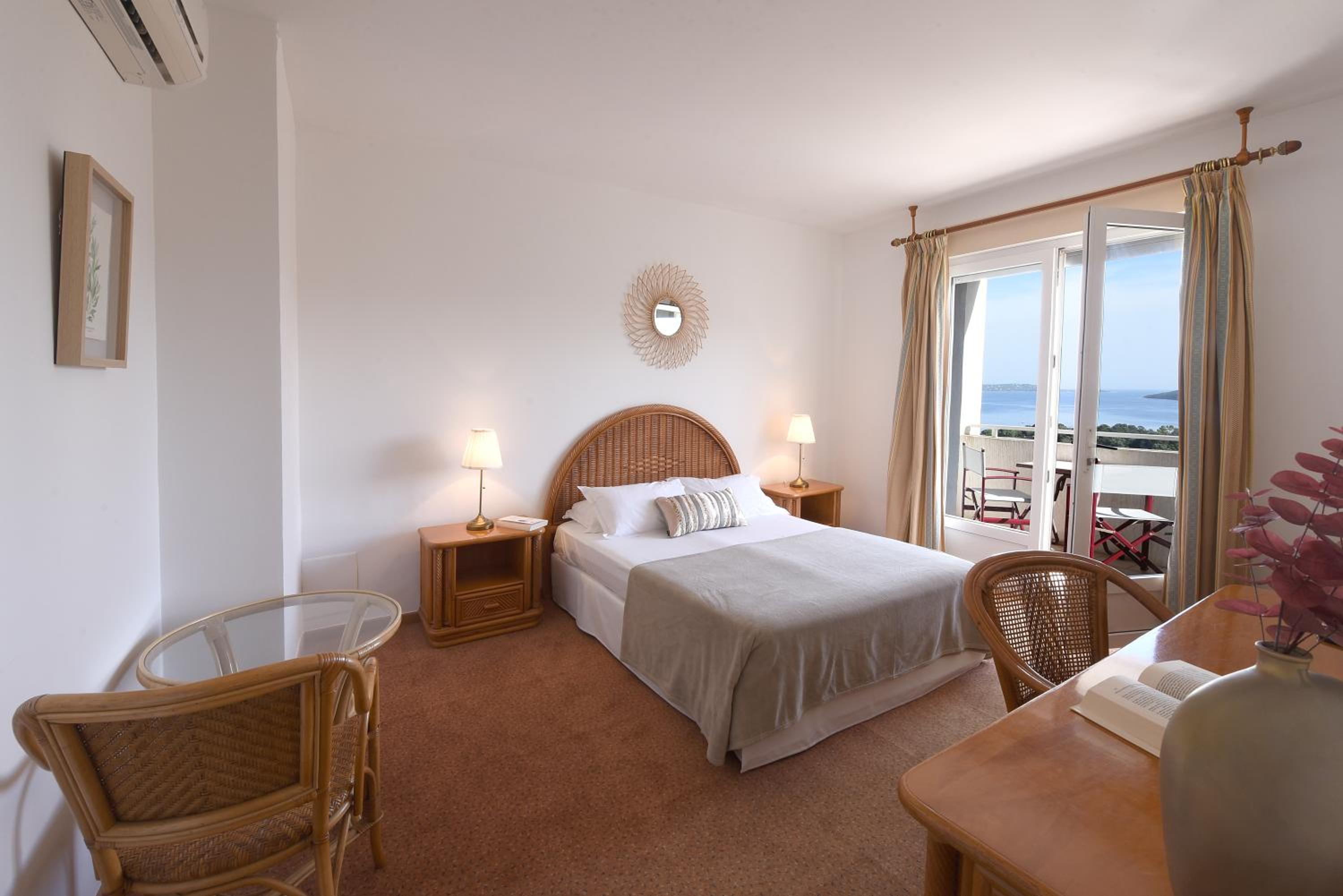Junior Suite - Photo 1