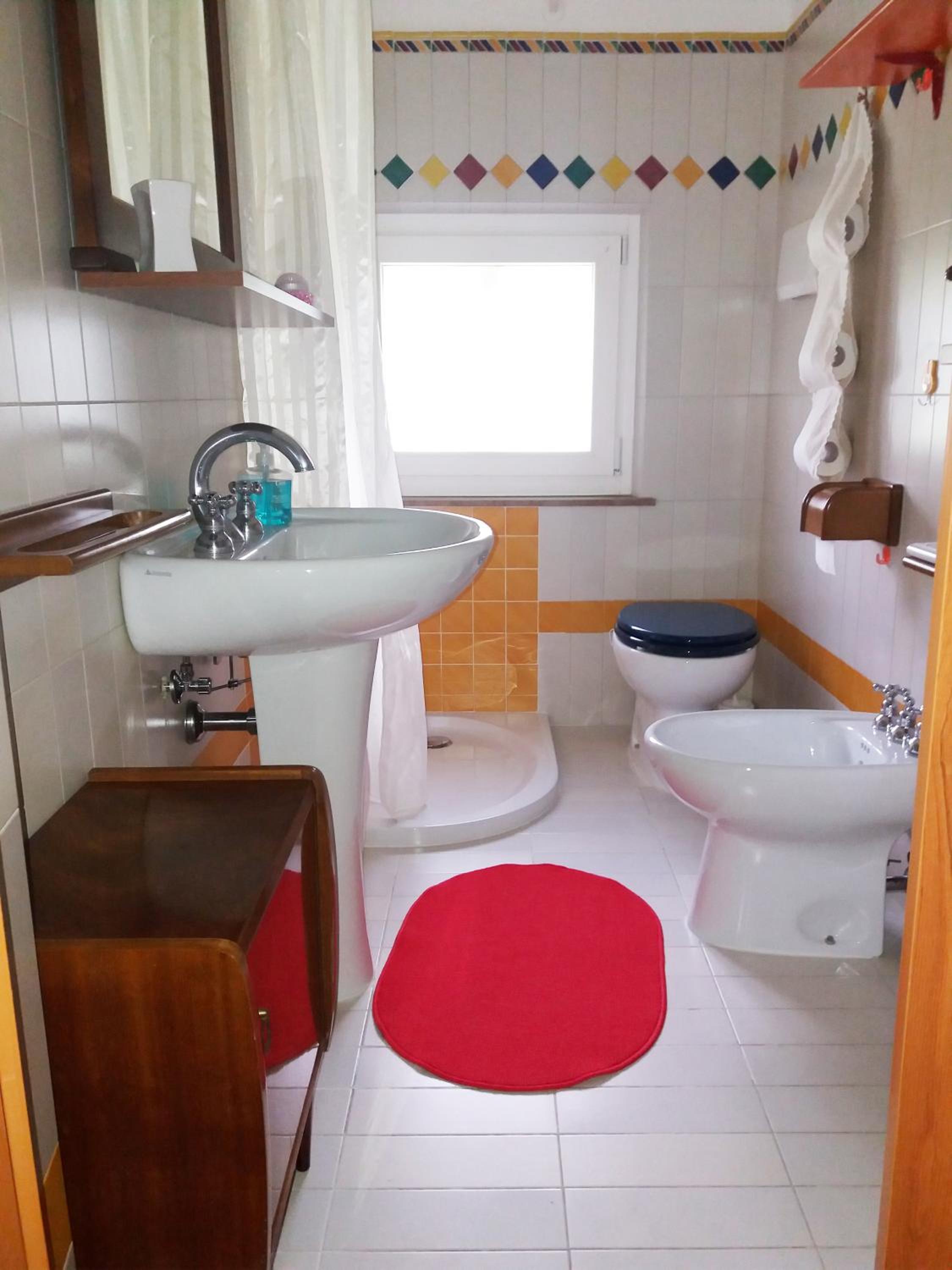 Basic Triple Room photo 1