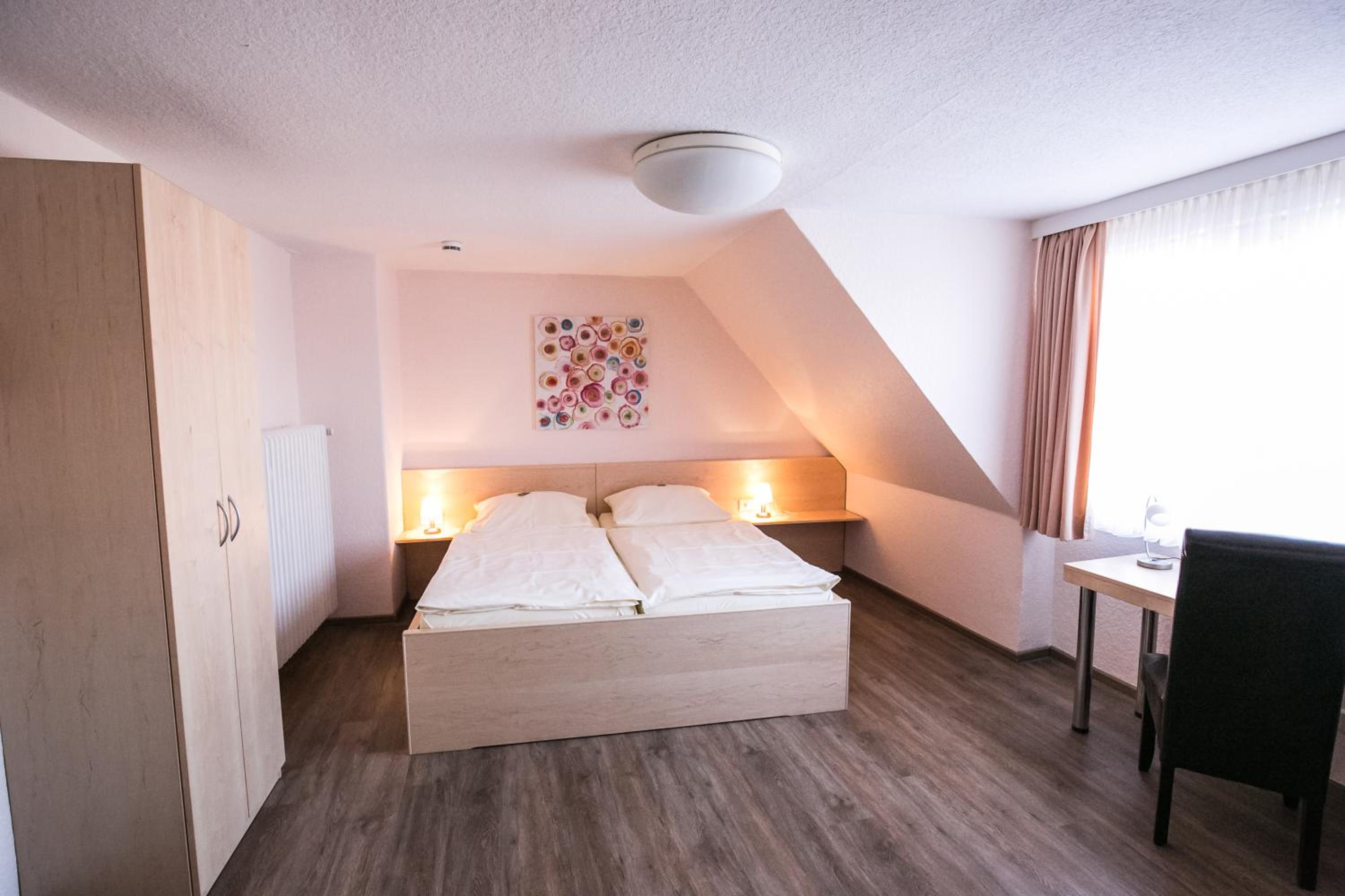 Double Room - Photo 15