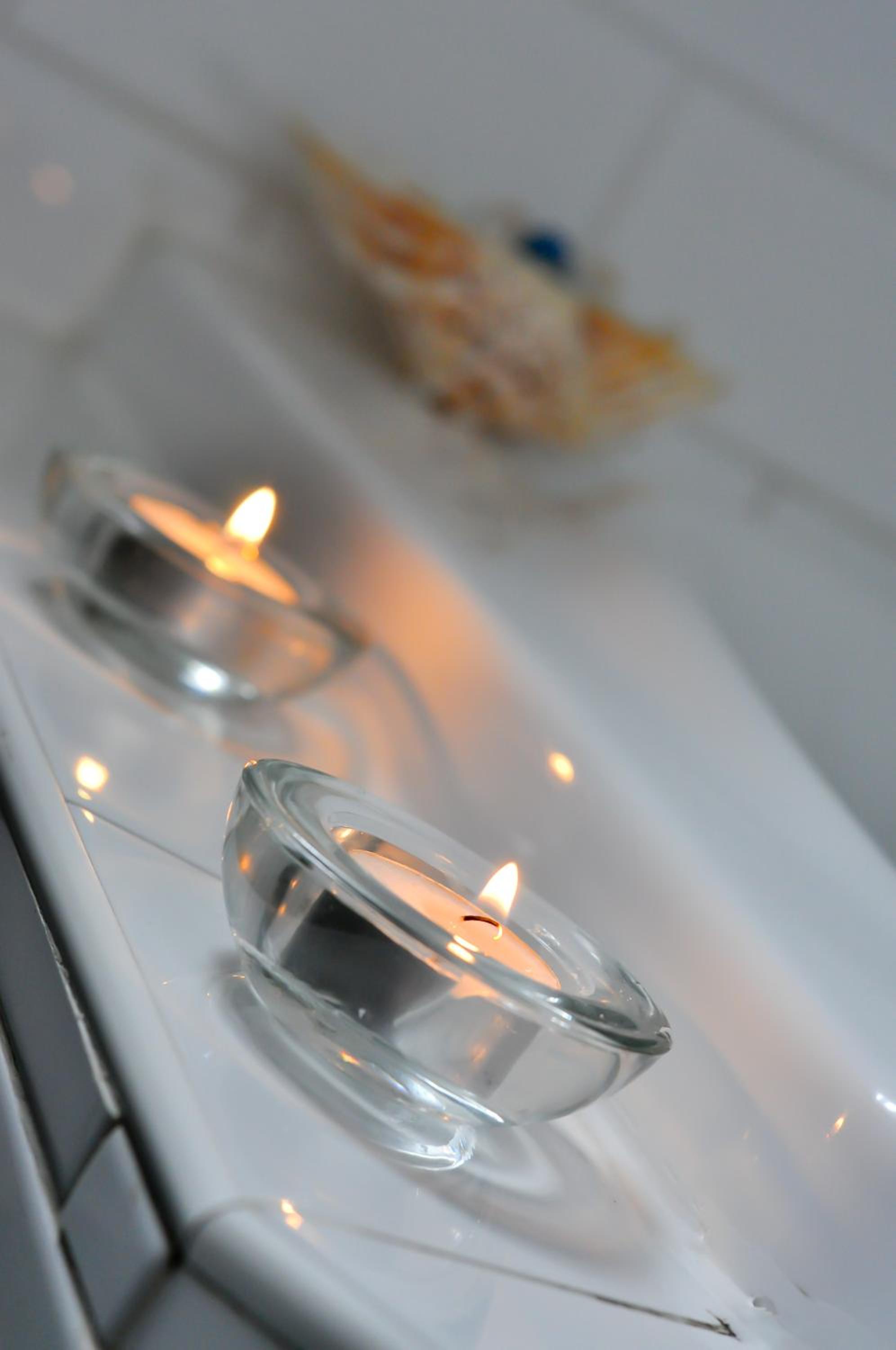 Deluxe Queen Suite with Spa Bath photo 3