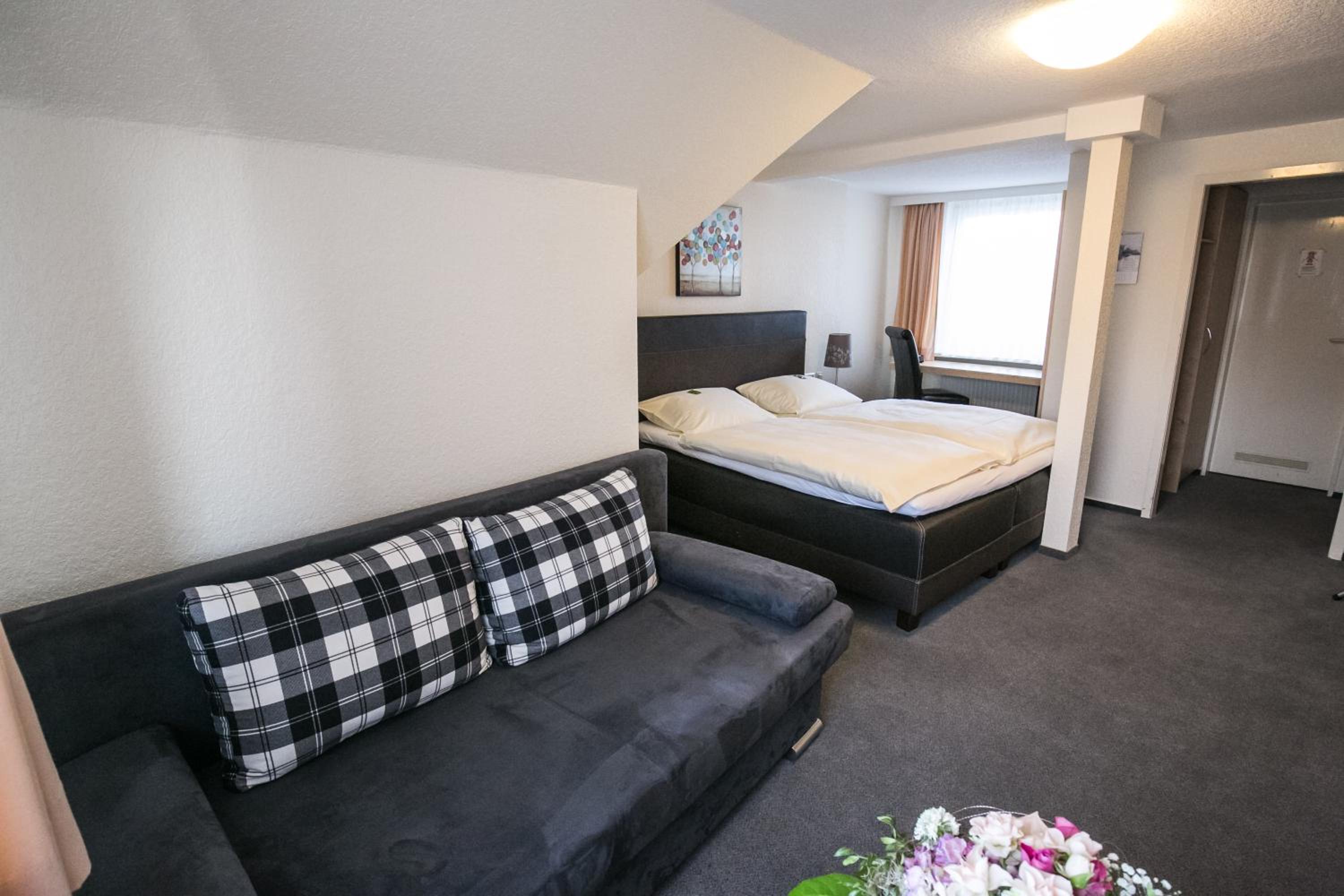 Double Room - Photo 7