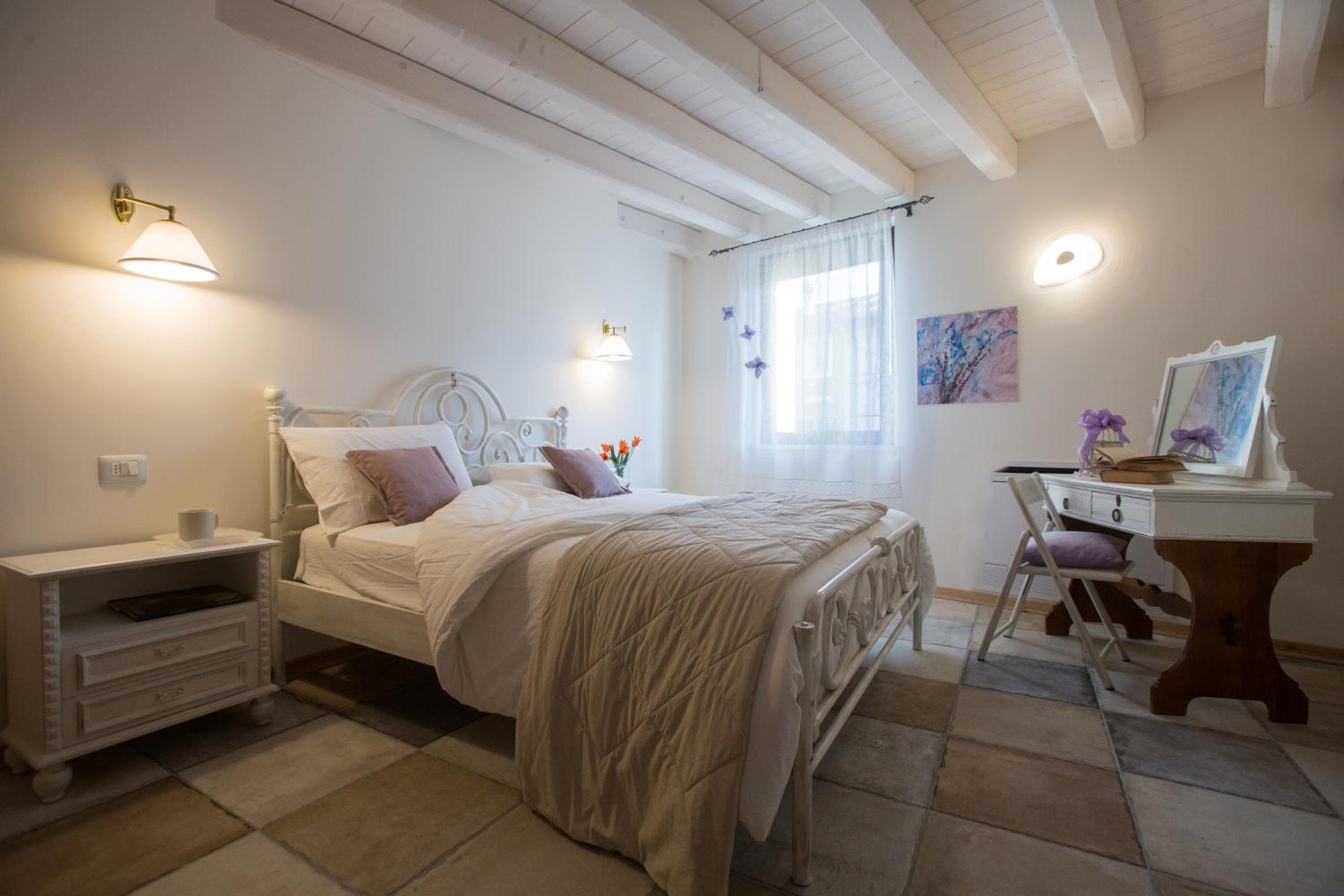 Double Room with Private Bathroom photo 1