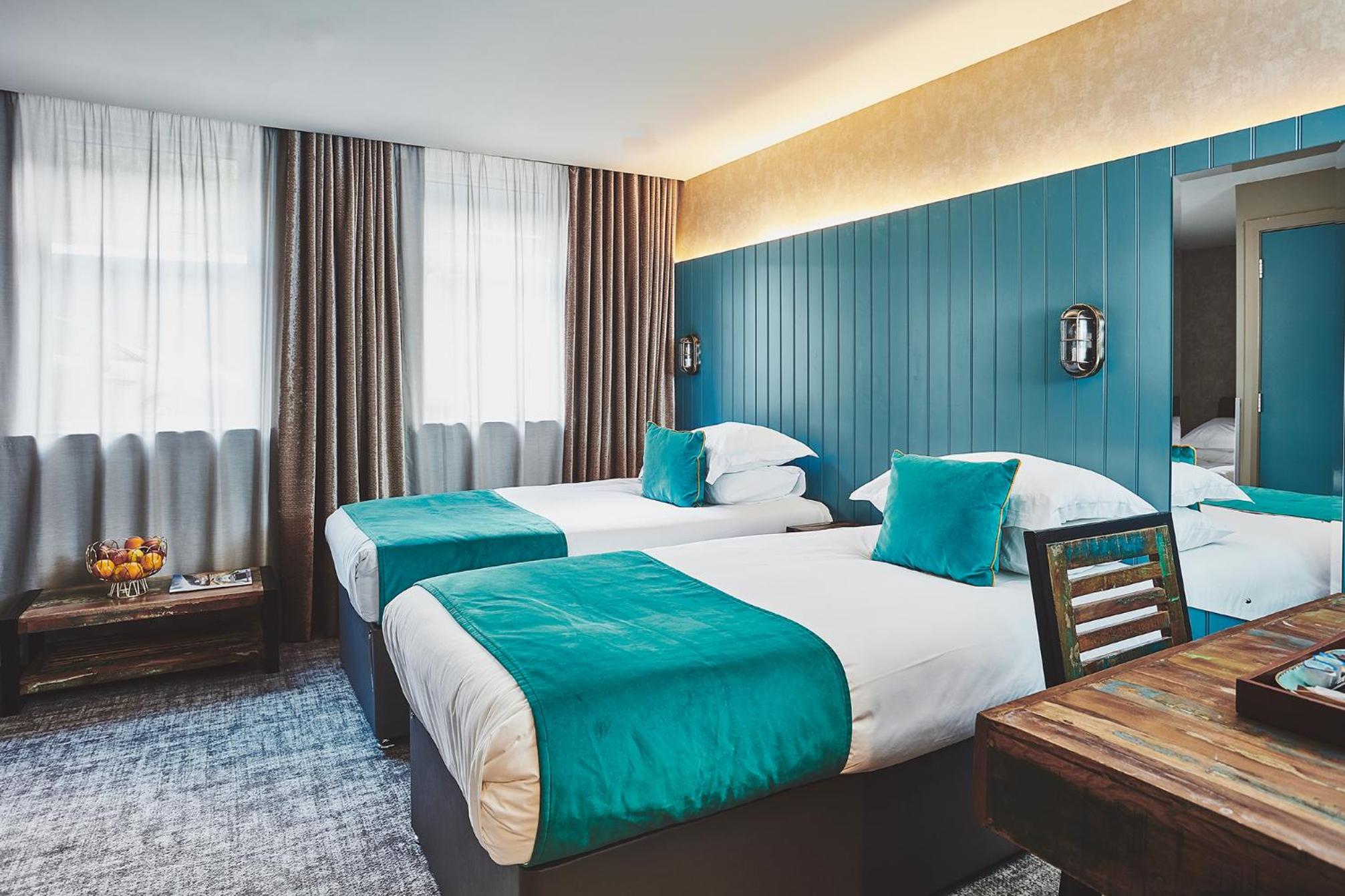 Superior Double or Twin Room photo 2