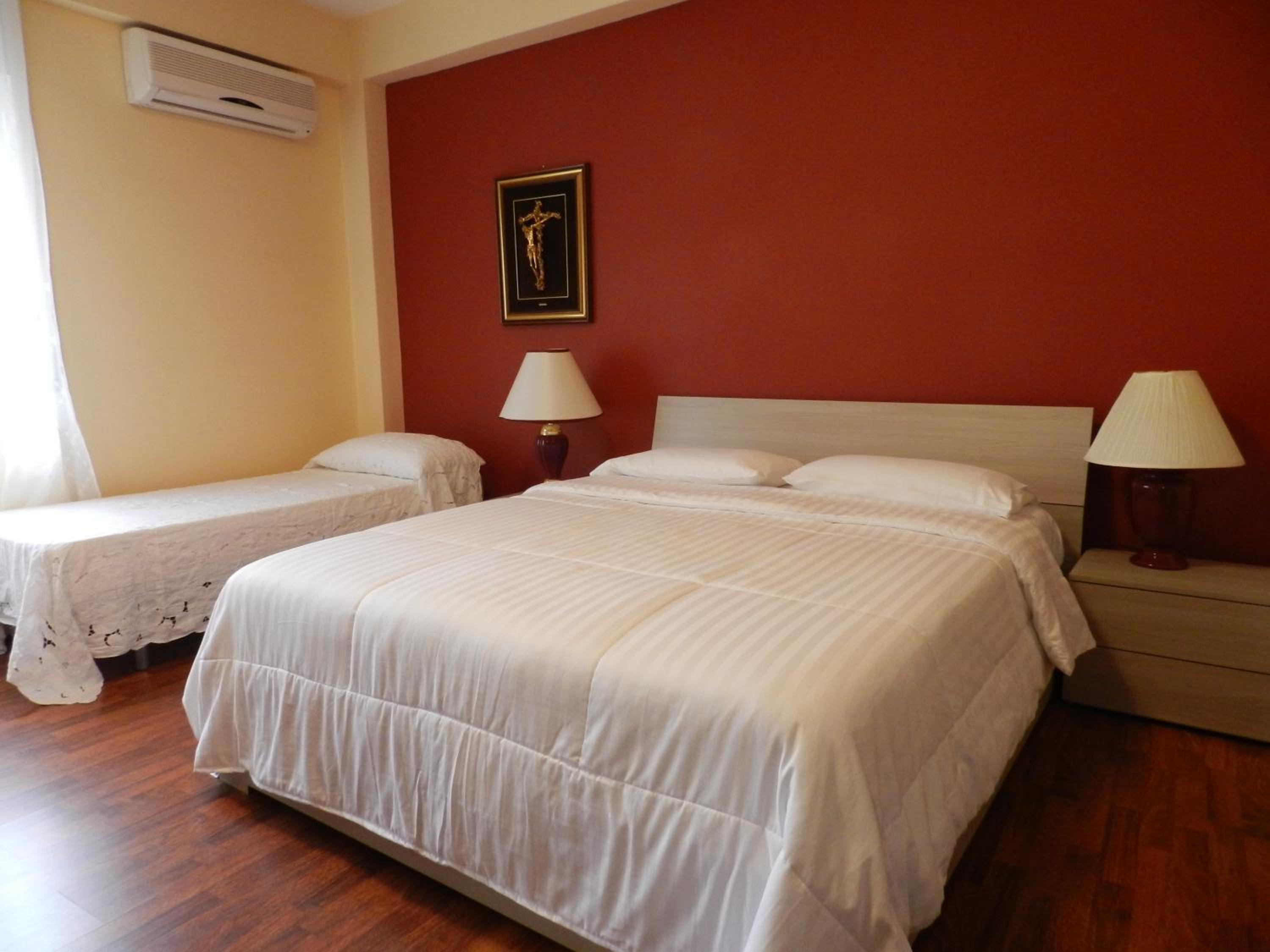 Triple Room with Private Bathroom photo 1