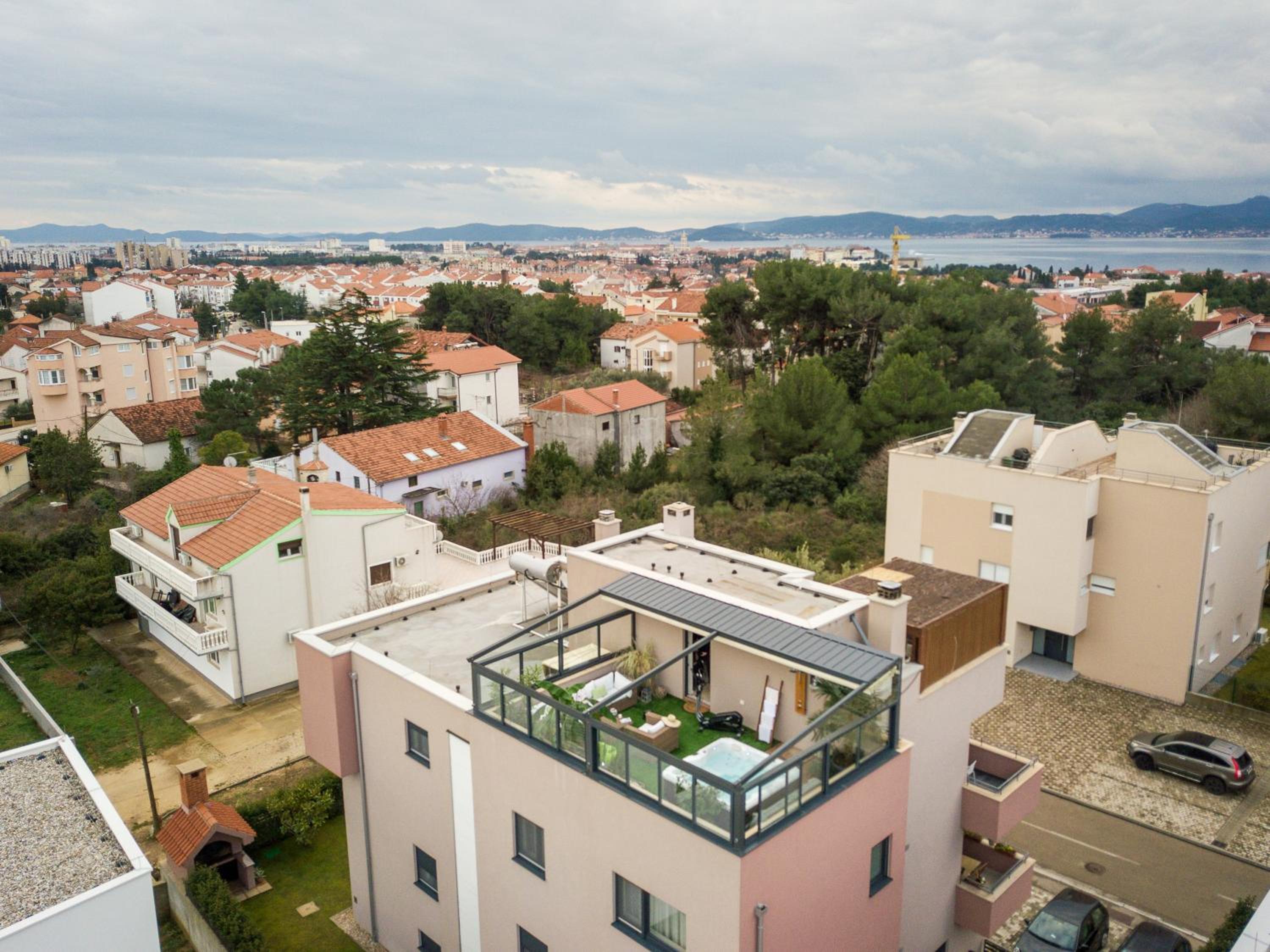 Penthouse Apartment - Photo 41
