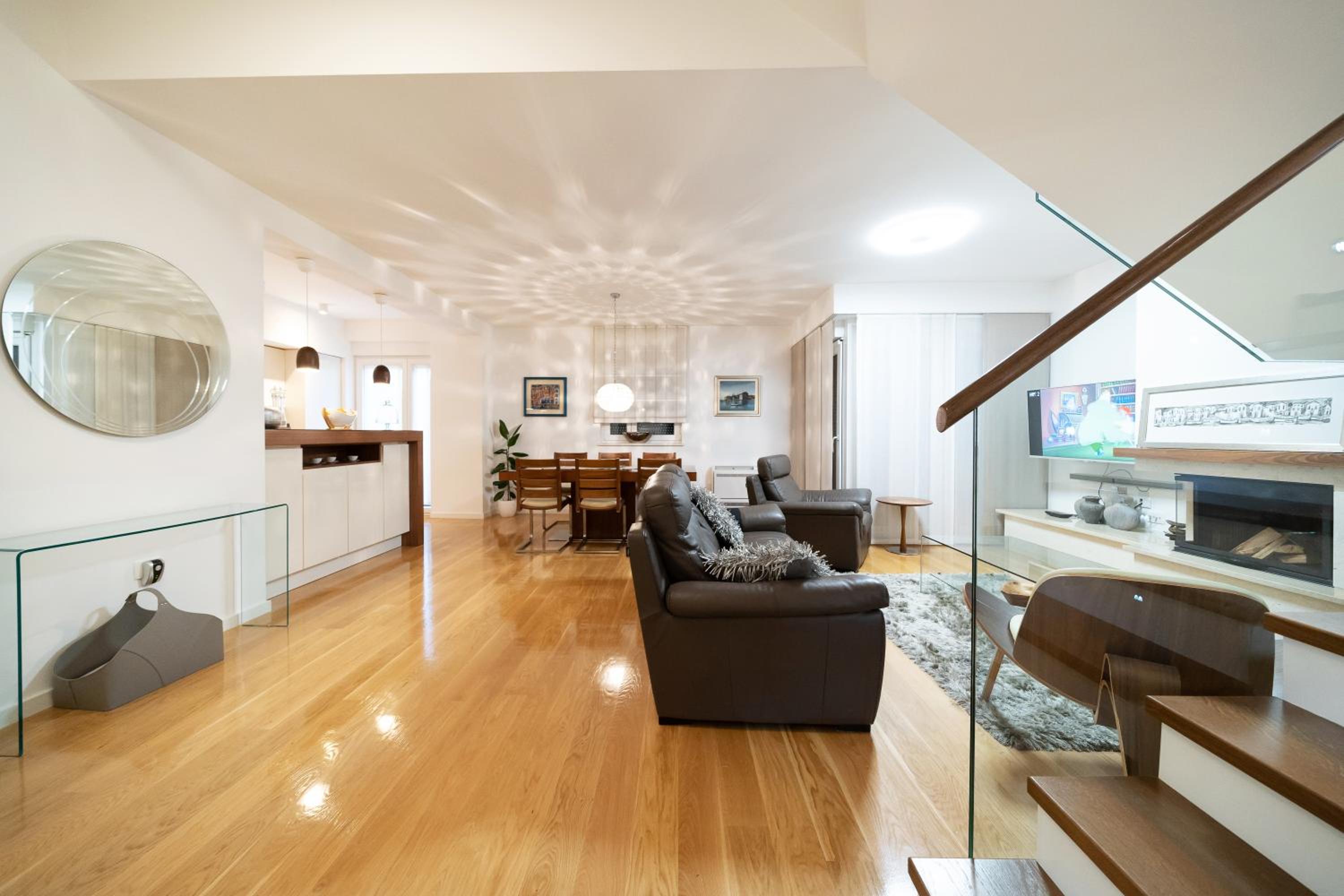 Penthouse Apartment - Photo 1
