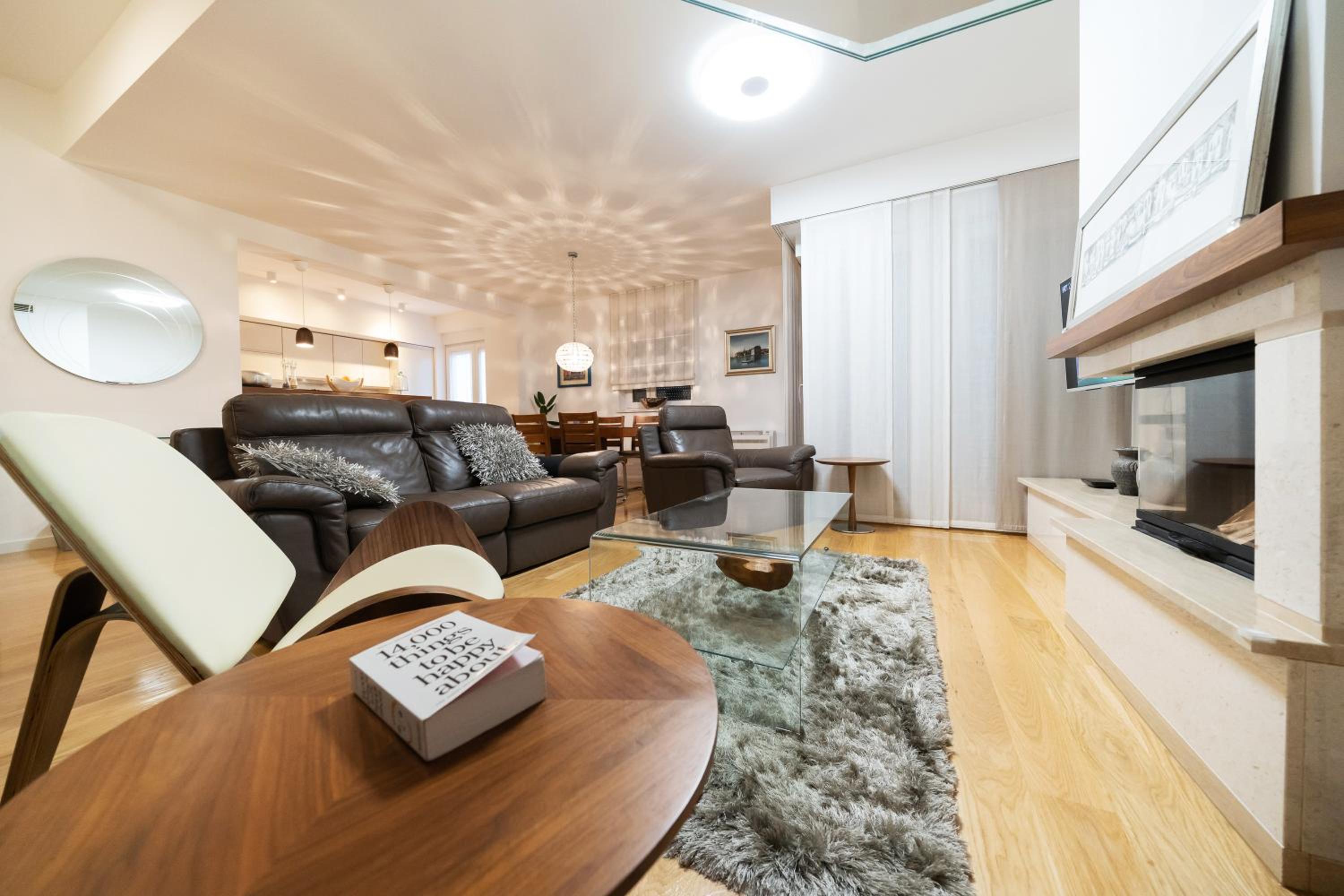 Penthouse Apartment - Photo 43