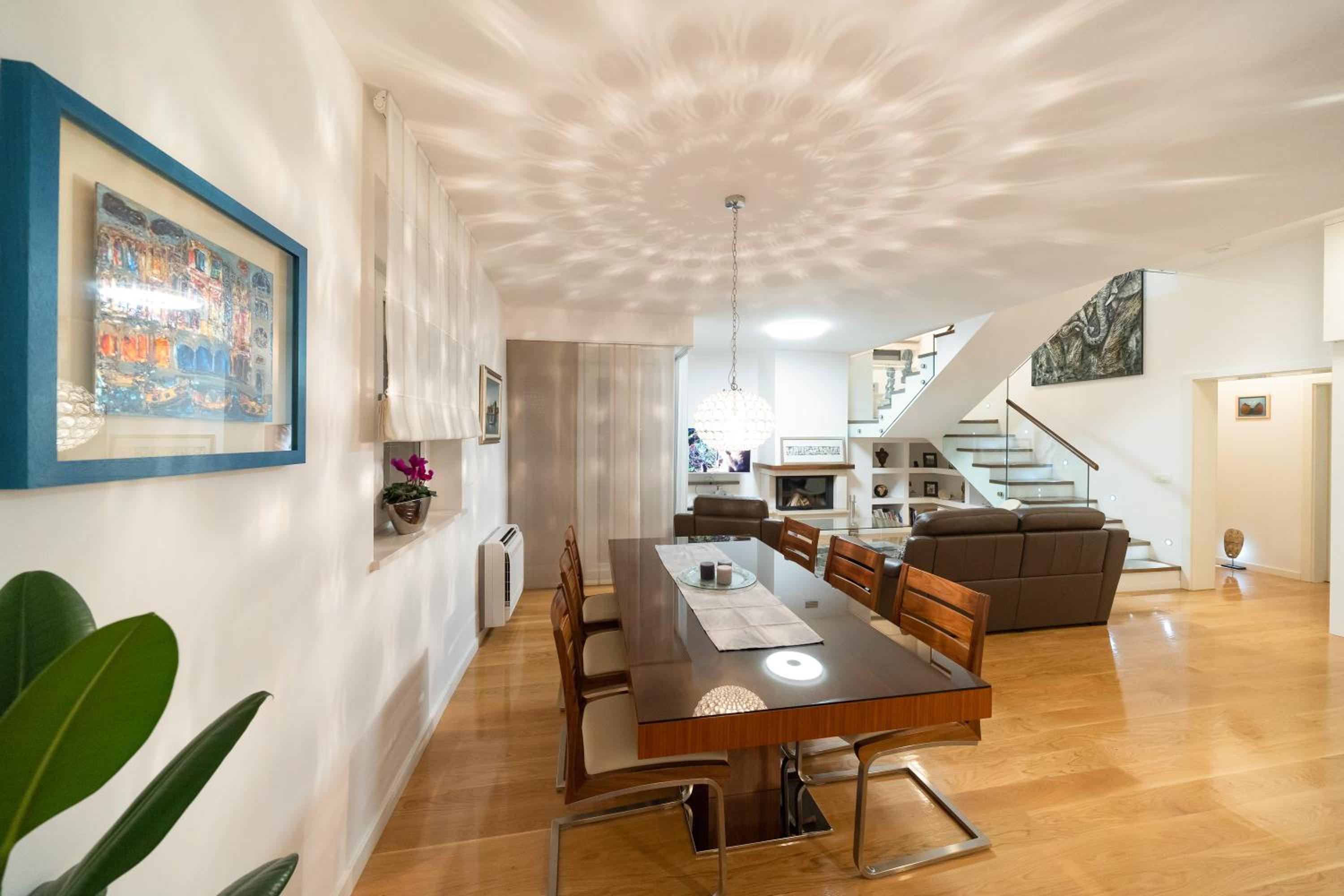 Penthouse Apartment - Photo 11