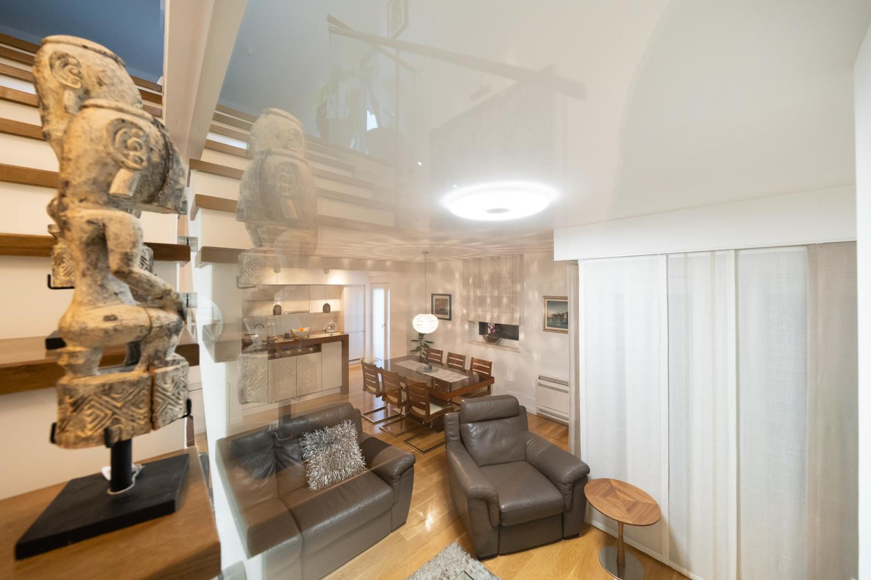 Penthouse Apartment - Photo 45