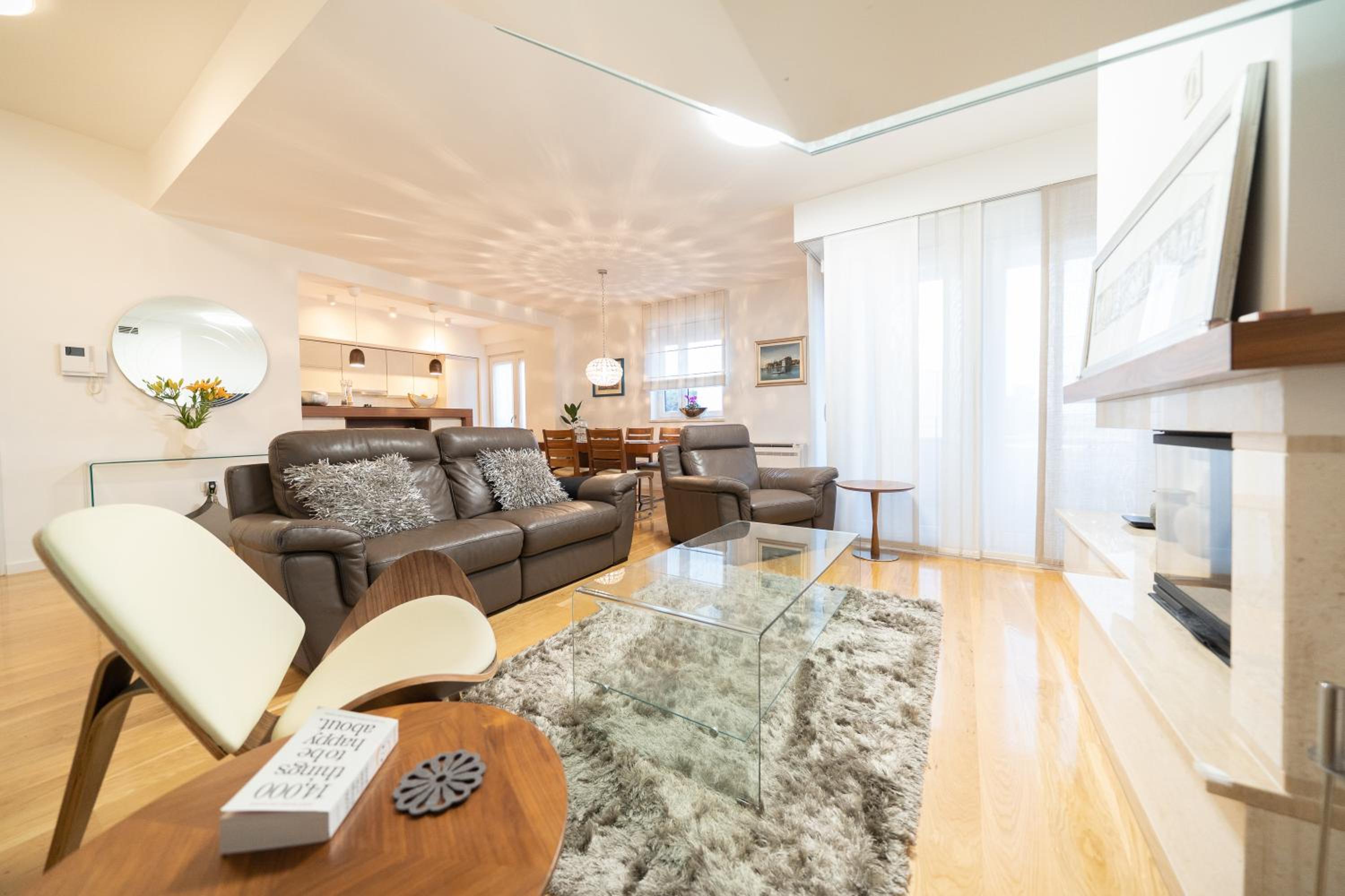 Penthouse Apartment - Photo 48