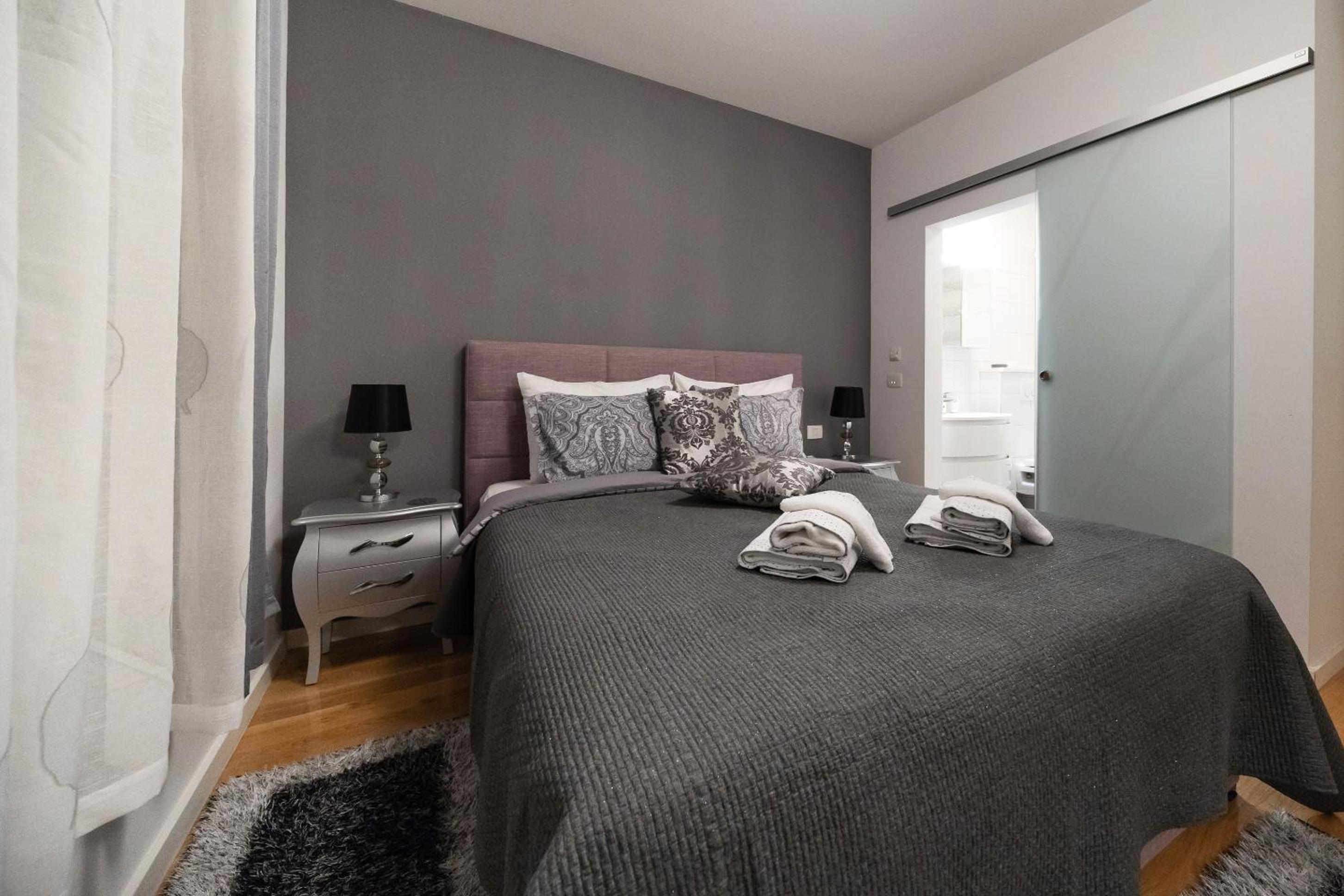 Penthouse Apartment - Photo 18