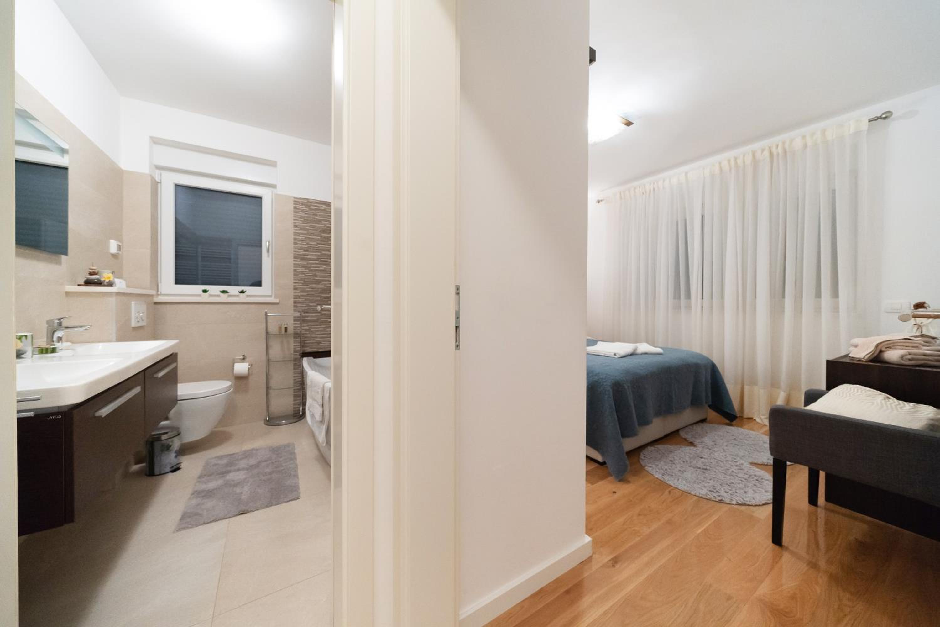 Penthouse Apartment - Photo 21