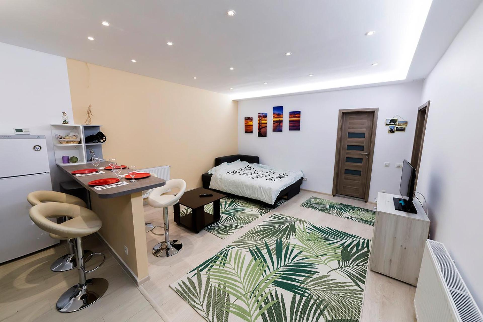 One-Bedroom Apartment - Photo 6