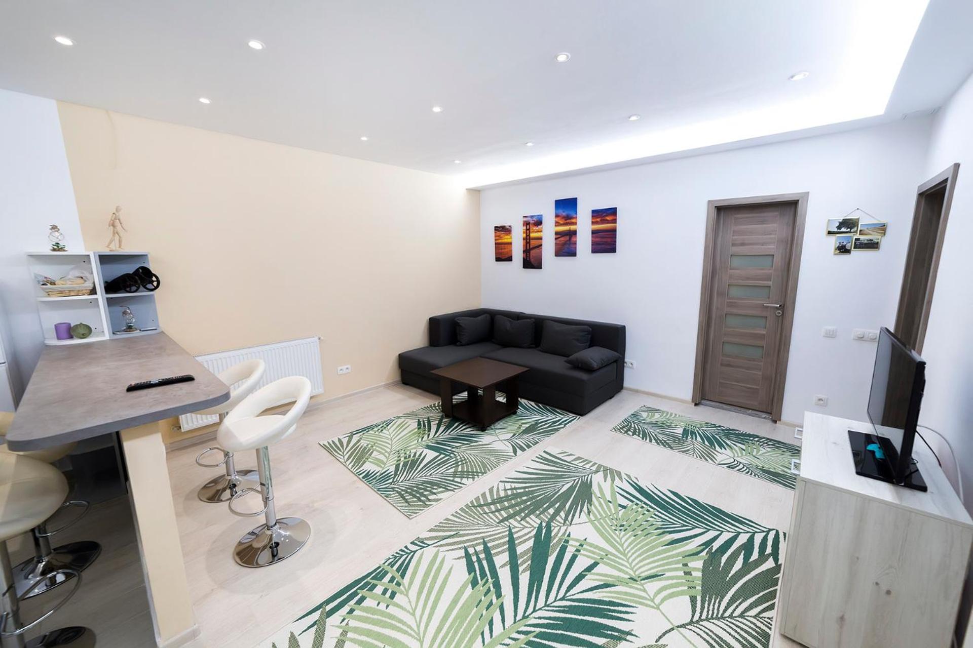 One-Bedroom Apartment - Photo 13