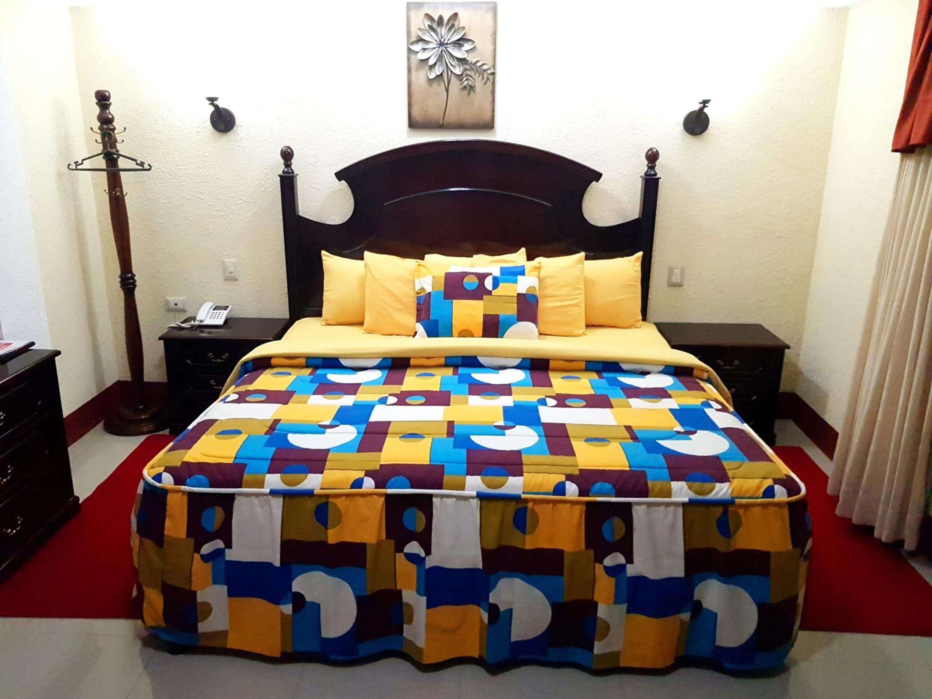 Deluxe King Room photo 1
