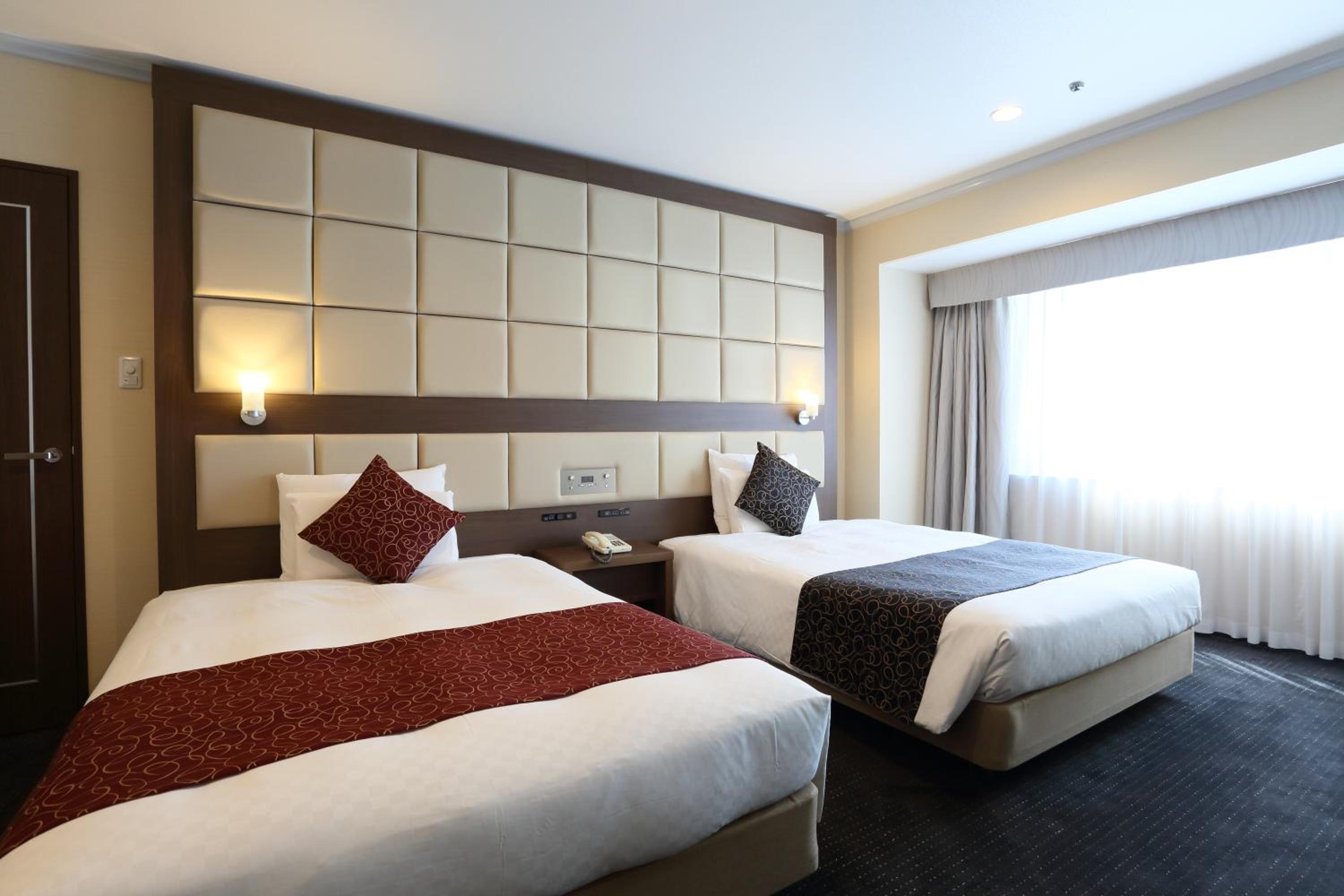 Junior Twin Suite - Non-Smoking - Photo 3