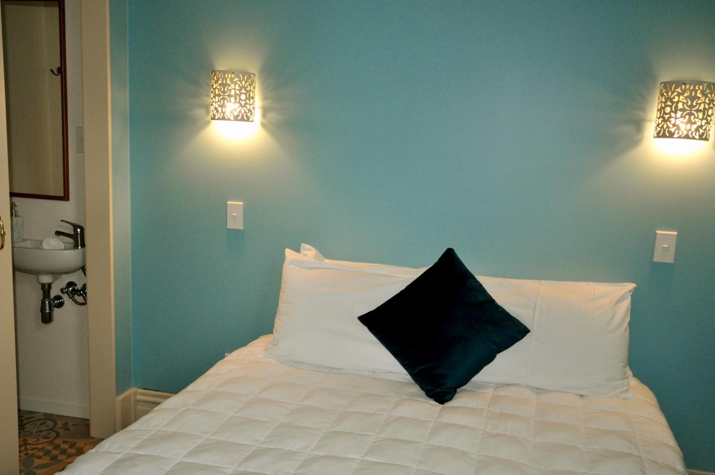 Queen Room - B - Photo 3
