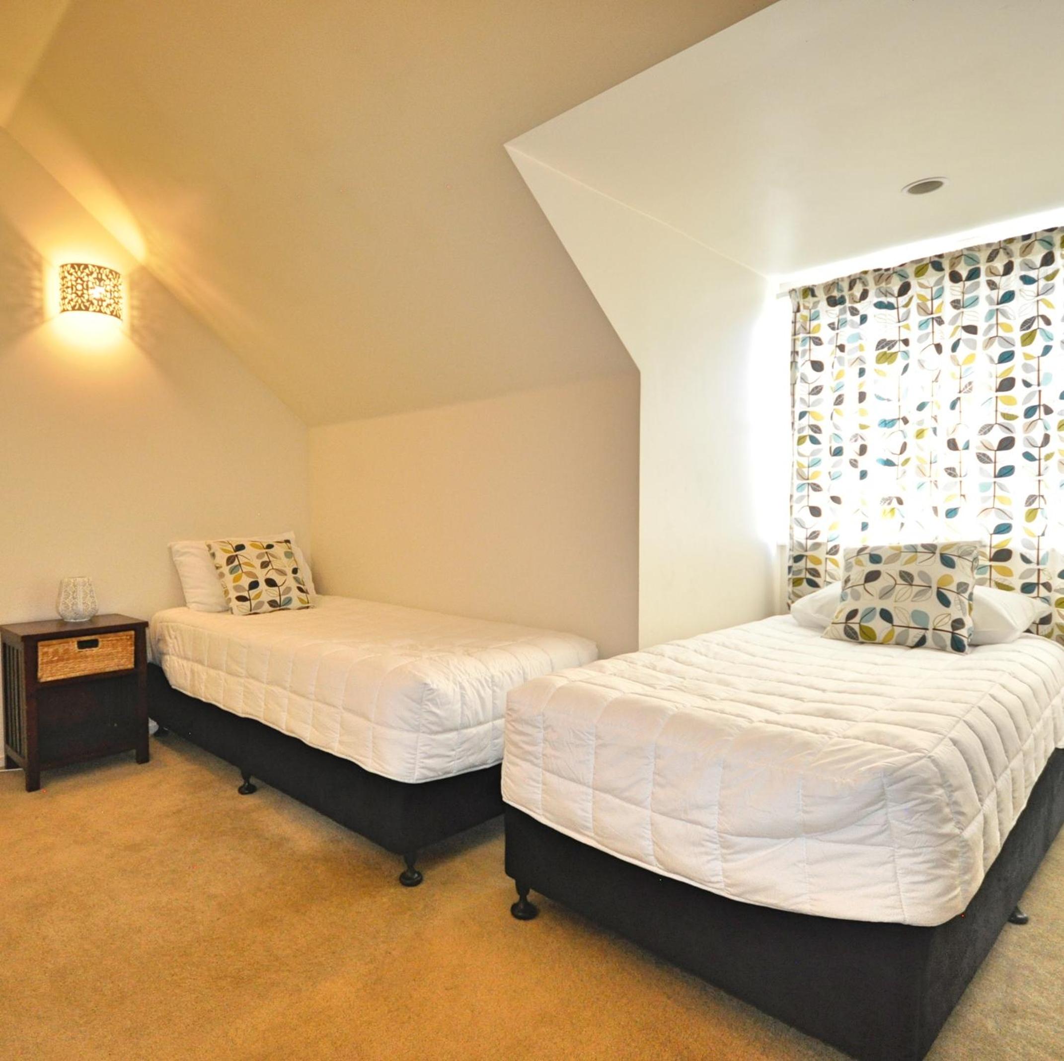 Two-Bedroom Suite - Photo 2