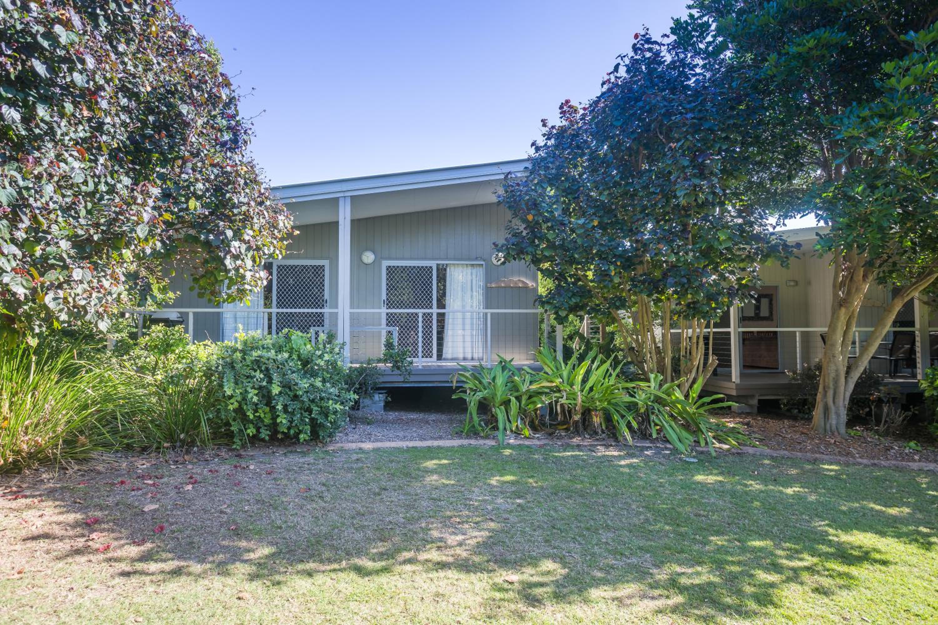 Deluxe Three-Bedroom Villa photo 2