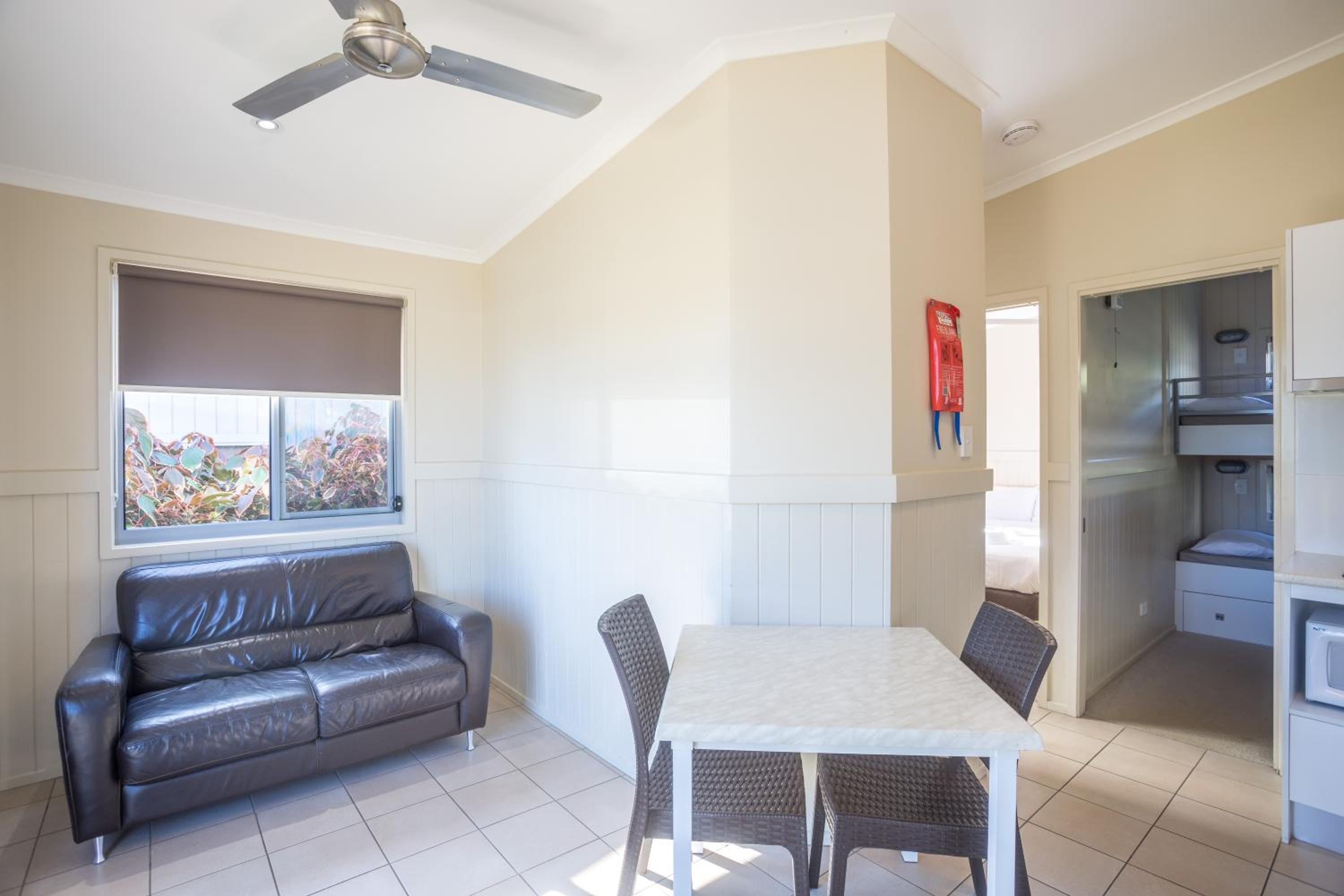 Budget Two-Bedroom Cabin photo 3