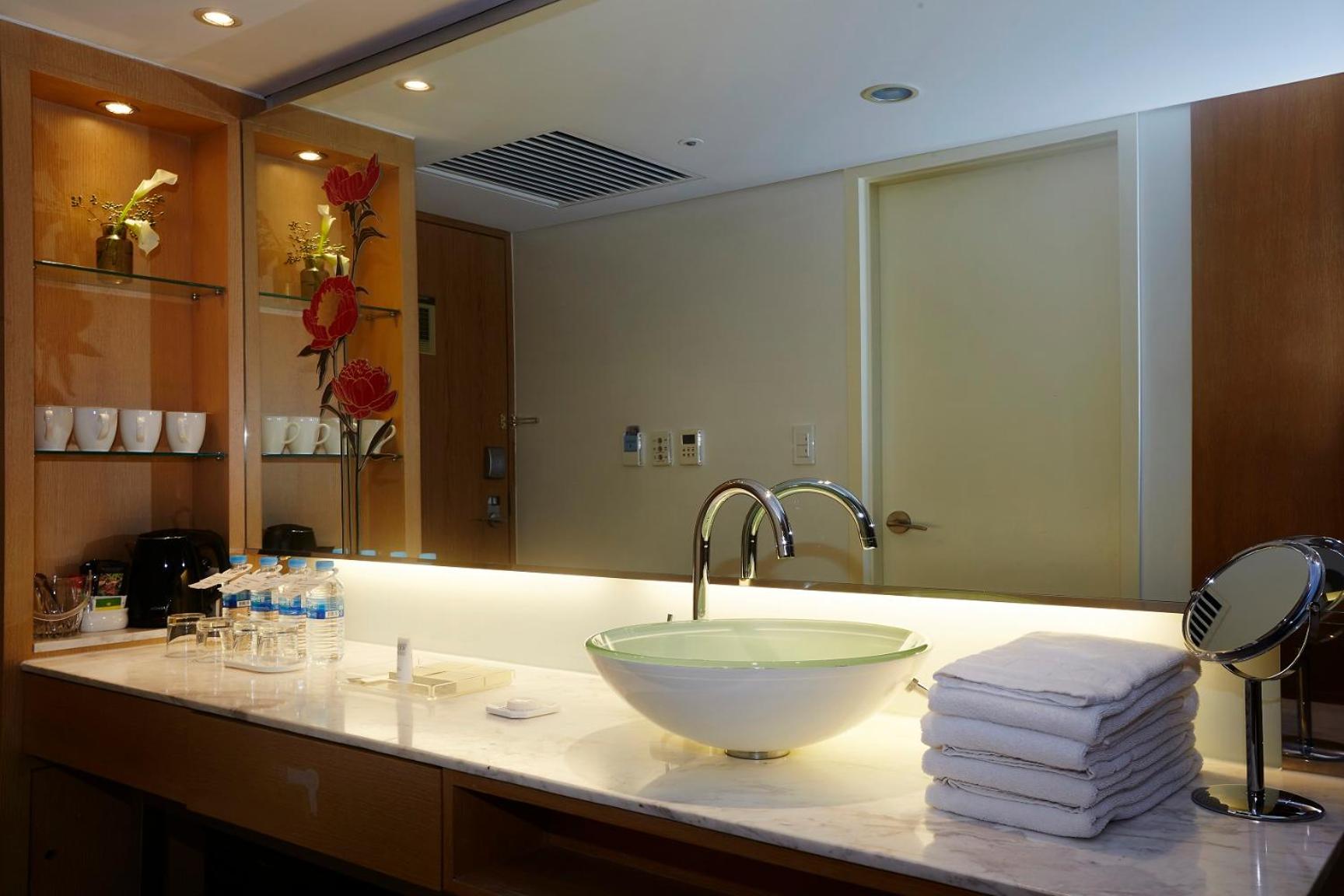  Deluxe Double Twin Room with Bath  - Photo 3