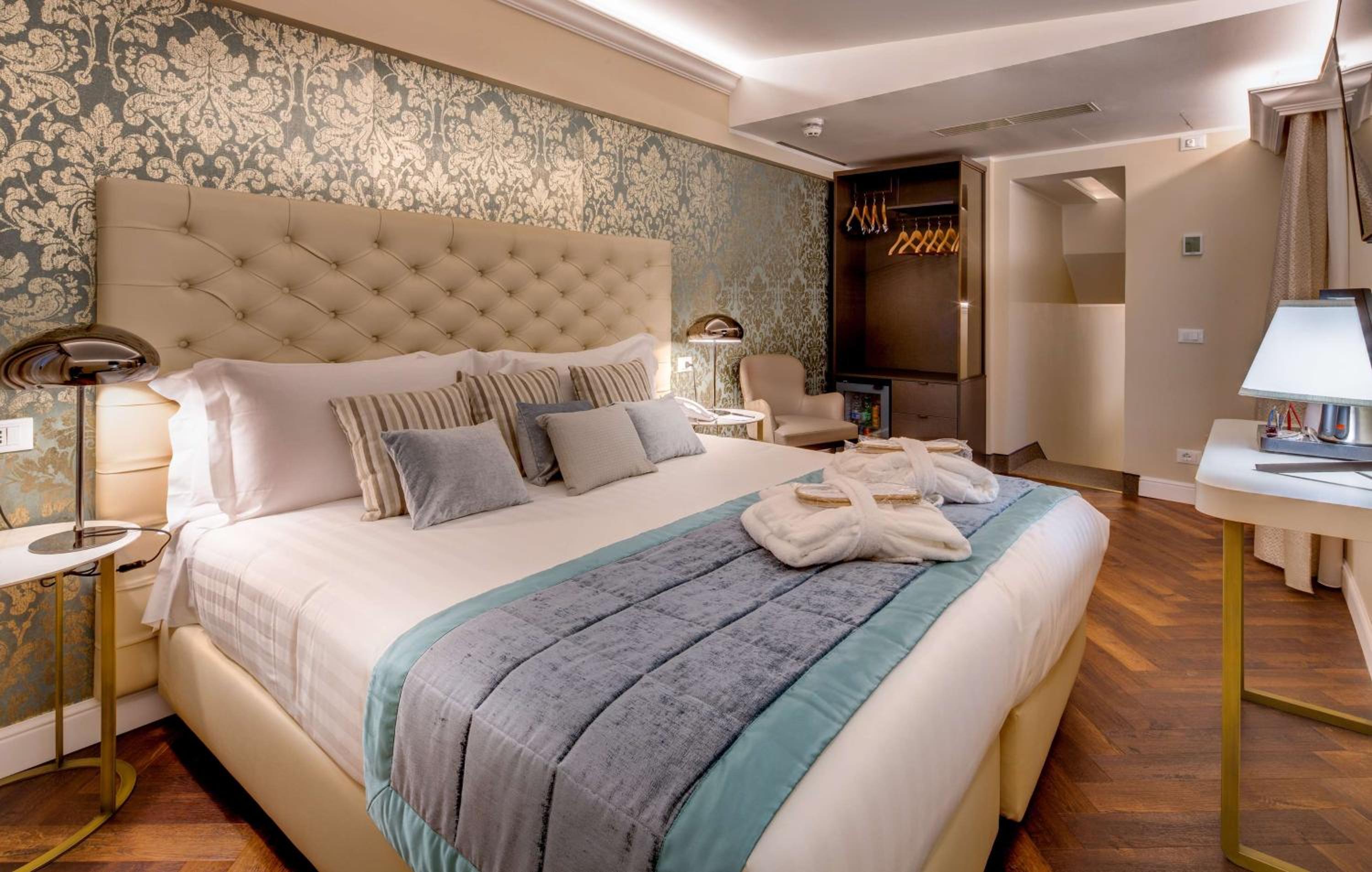 Junior Suite with Sofa Bed