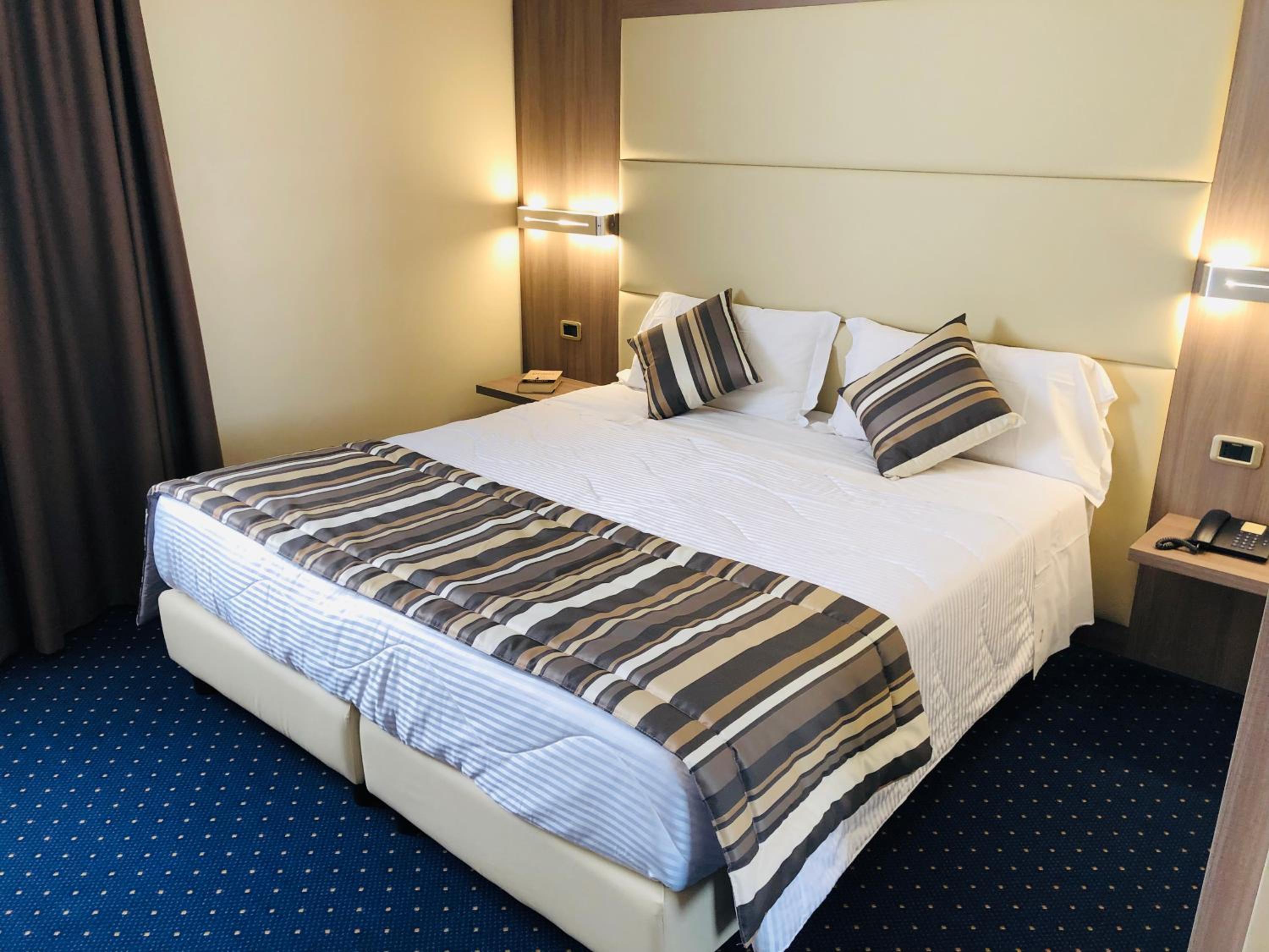 Triple Room photo 2