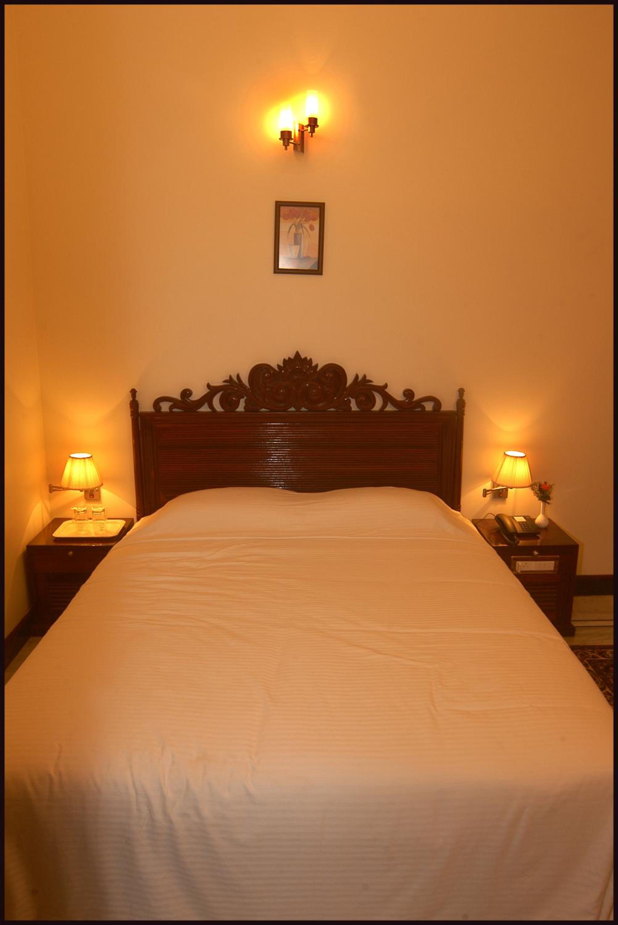 Standard Double Room - Photo 2