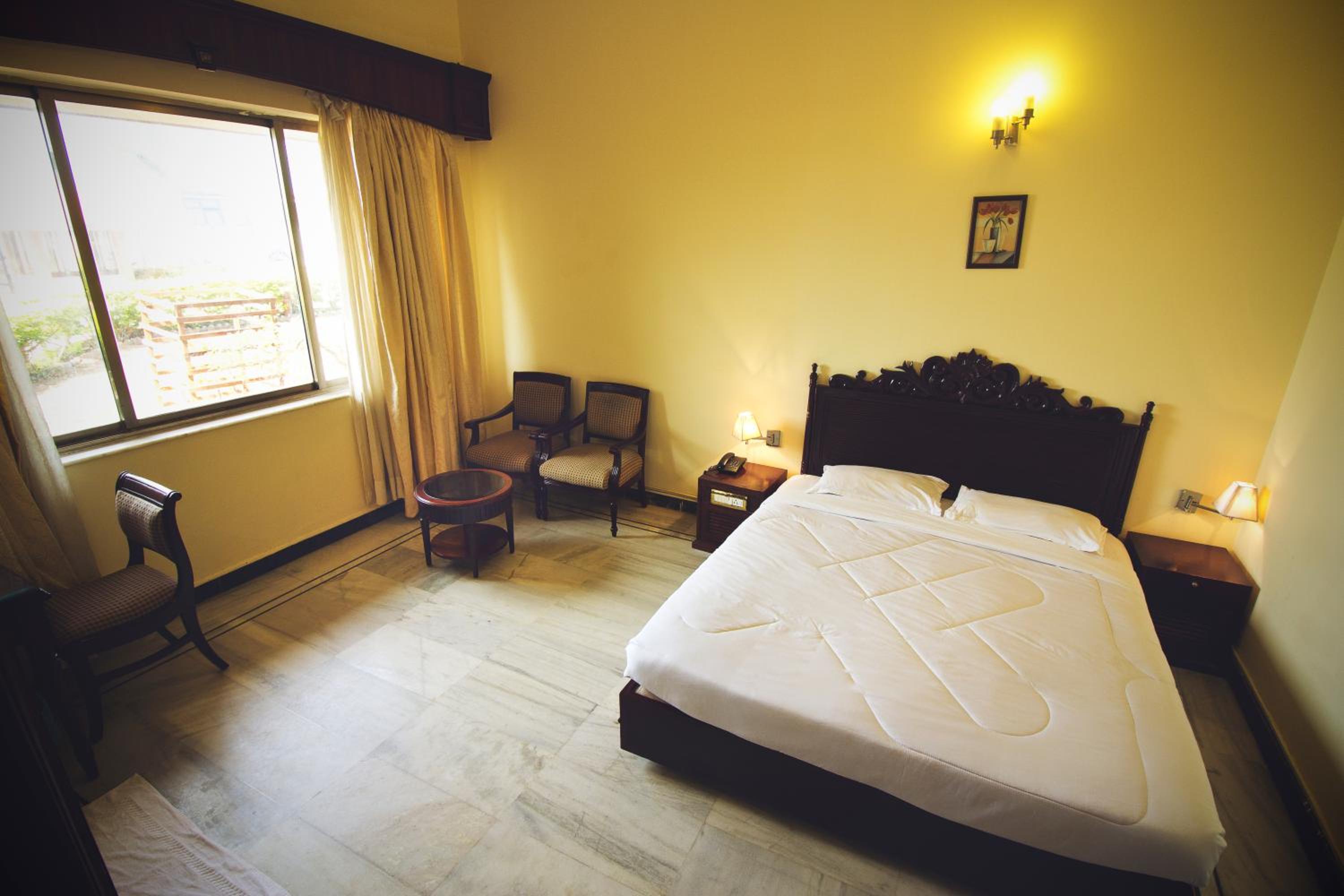 Double Room - Photo 2