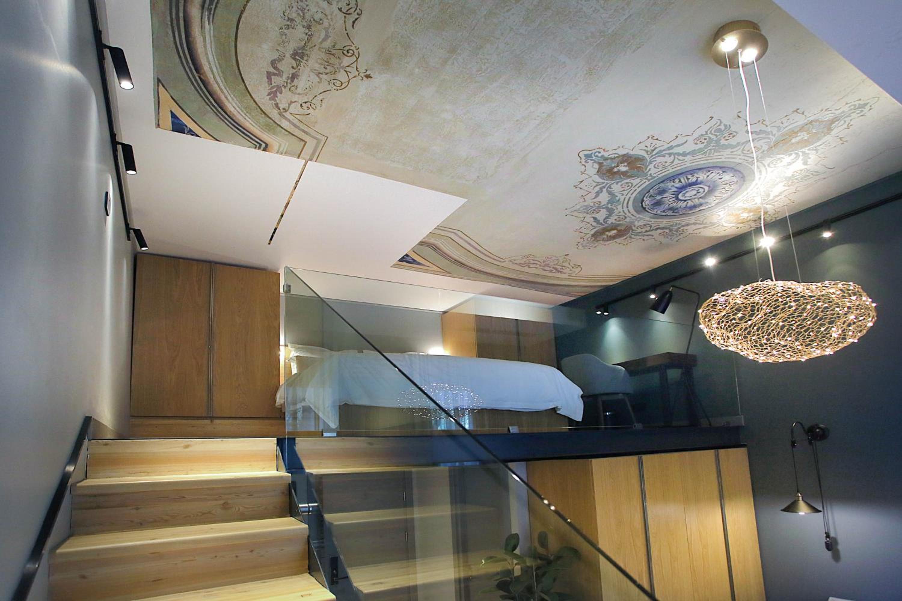 Studio - Split Level - Photo 28