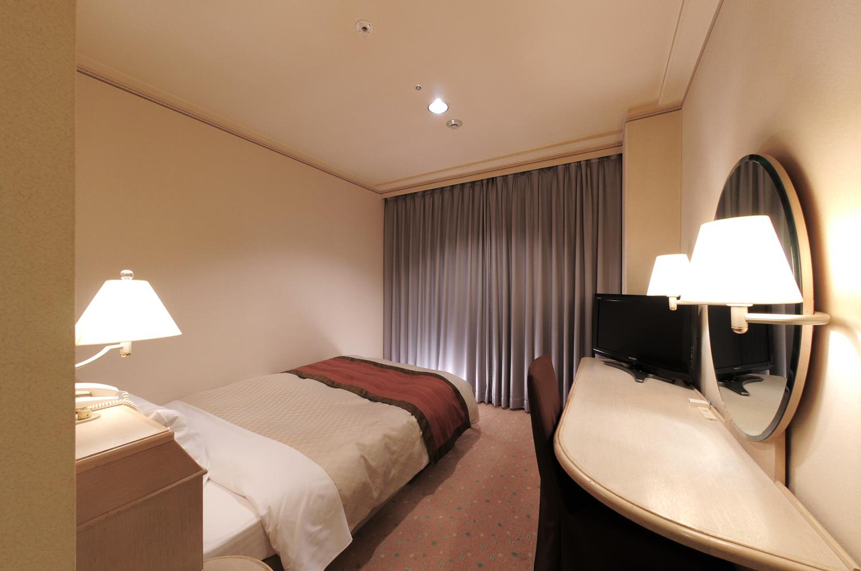 Single Room - Non-Smoking photo 3
