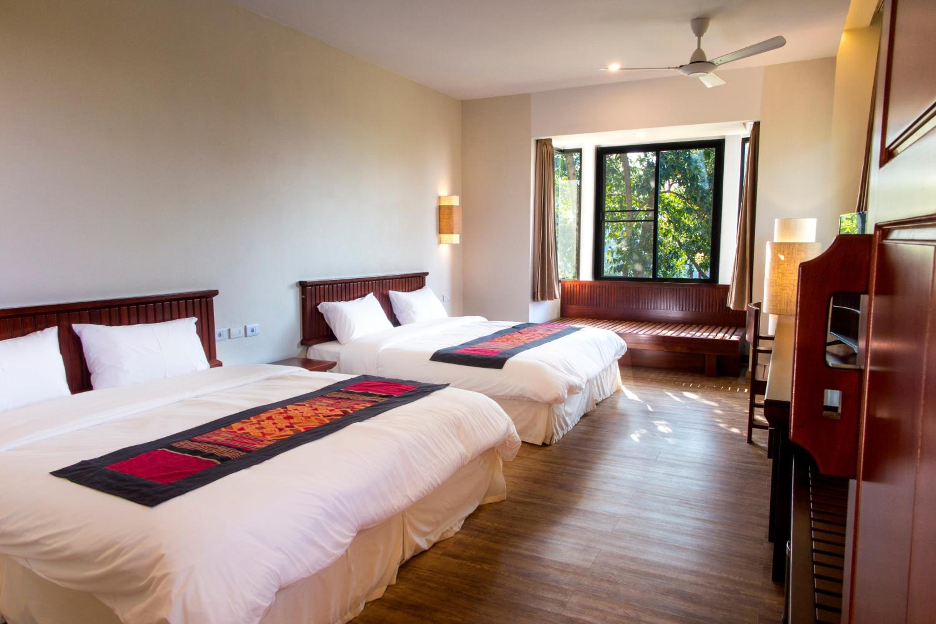 Superior Quadruple Room photo 3