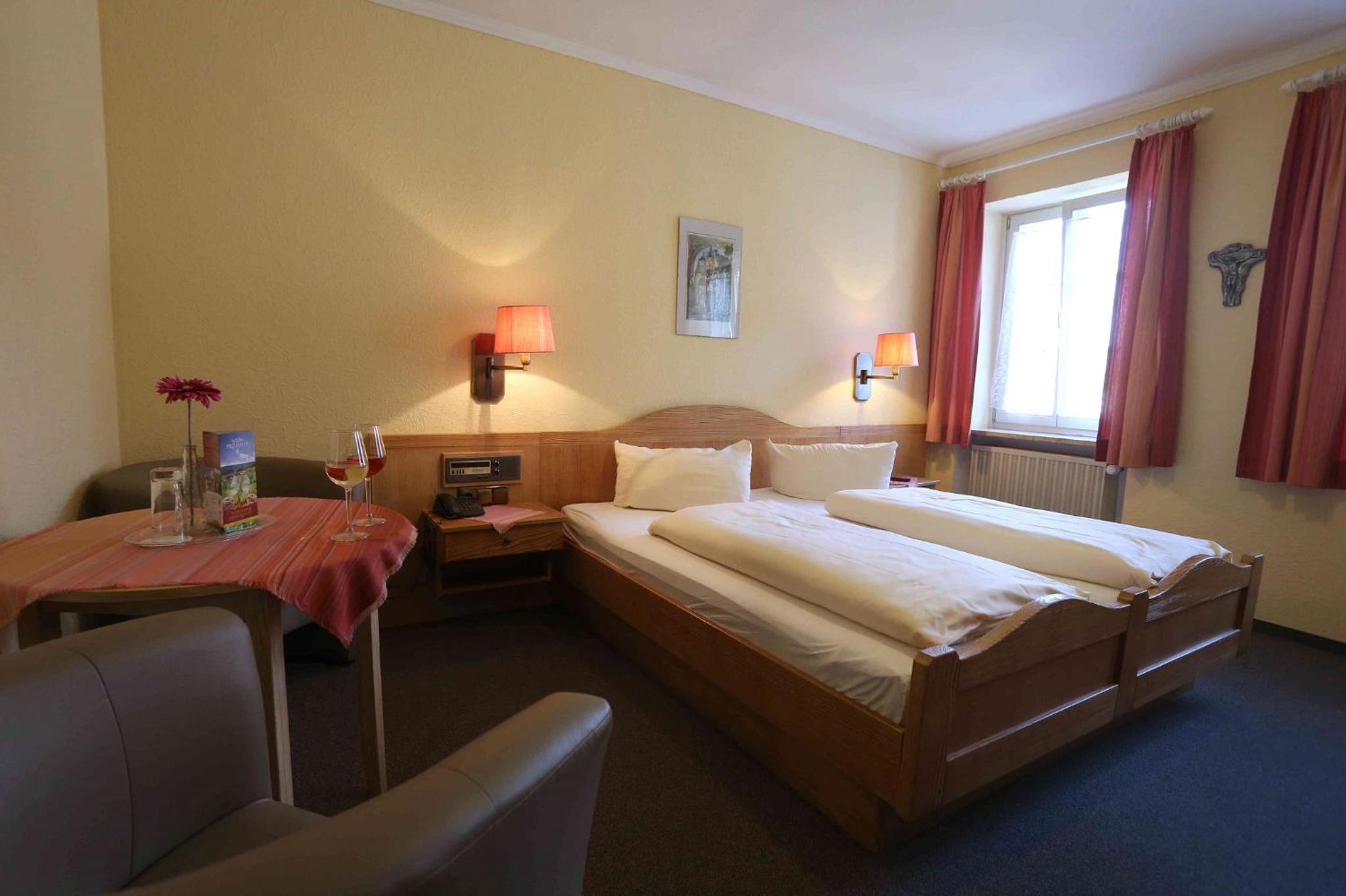 Small Double Room photo 2